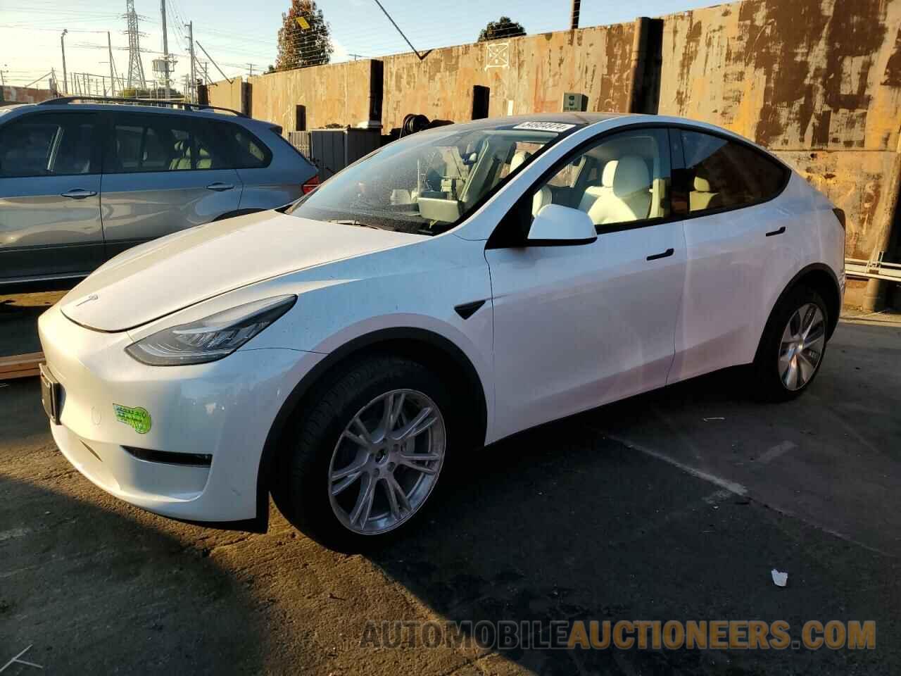 7SAYGDEE7PA104684 TESLA MODEL Y 2023