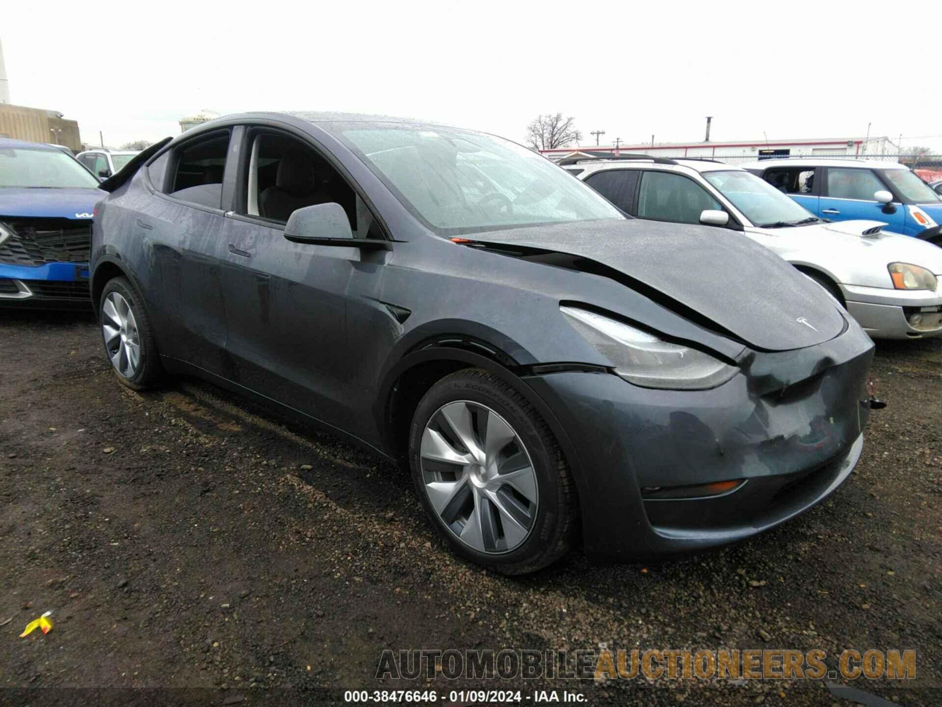 7SAYGDEE7PA180003 TESLA MODEL Y 2023