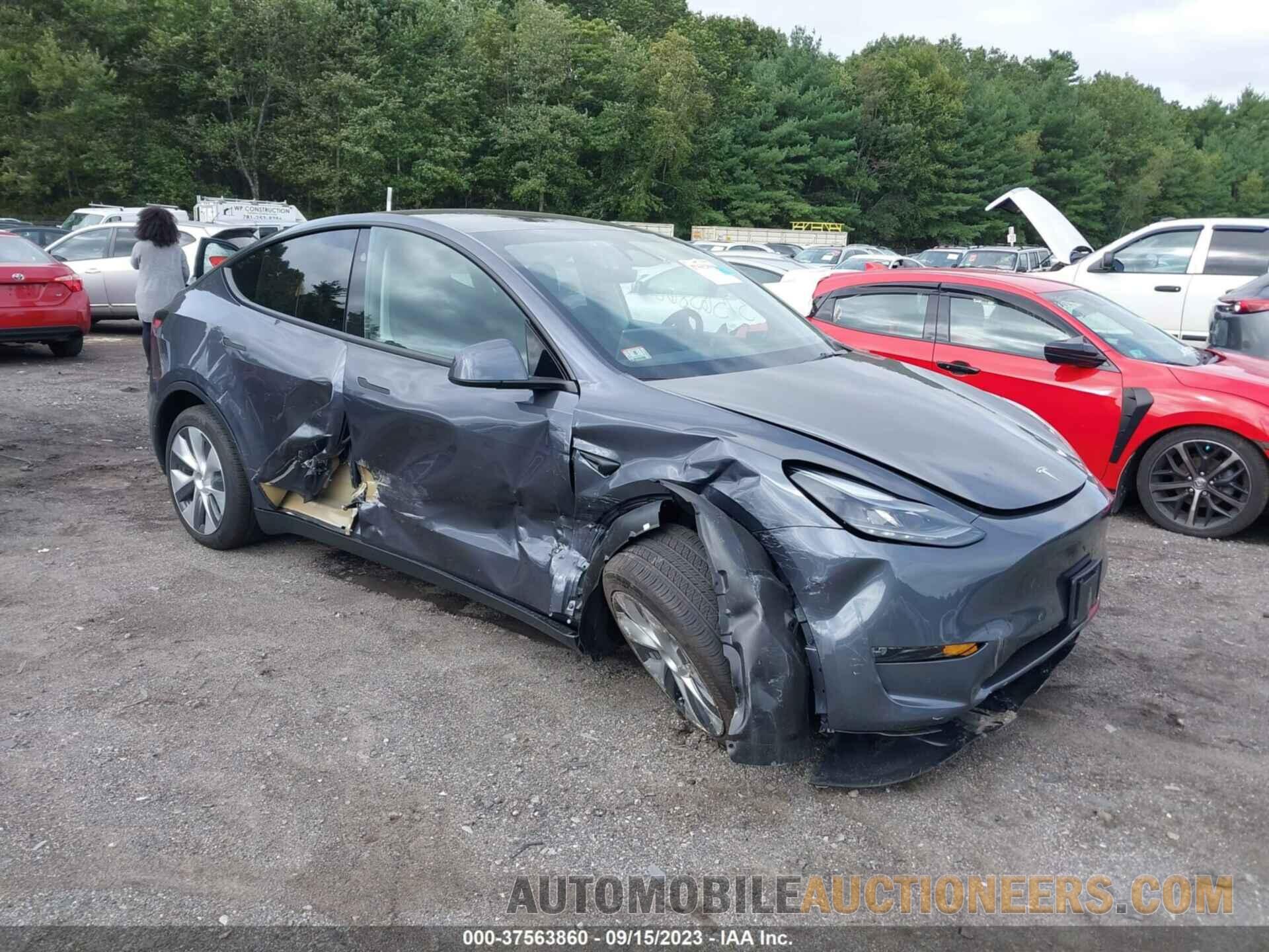 7SAYGDEE7PF851866 TESLA MODEL Y 2023