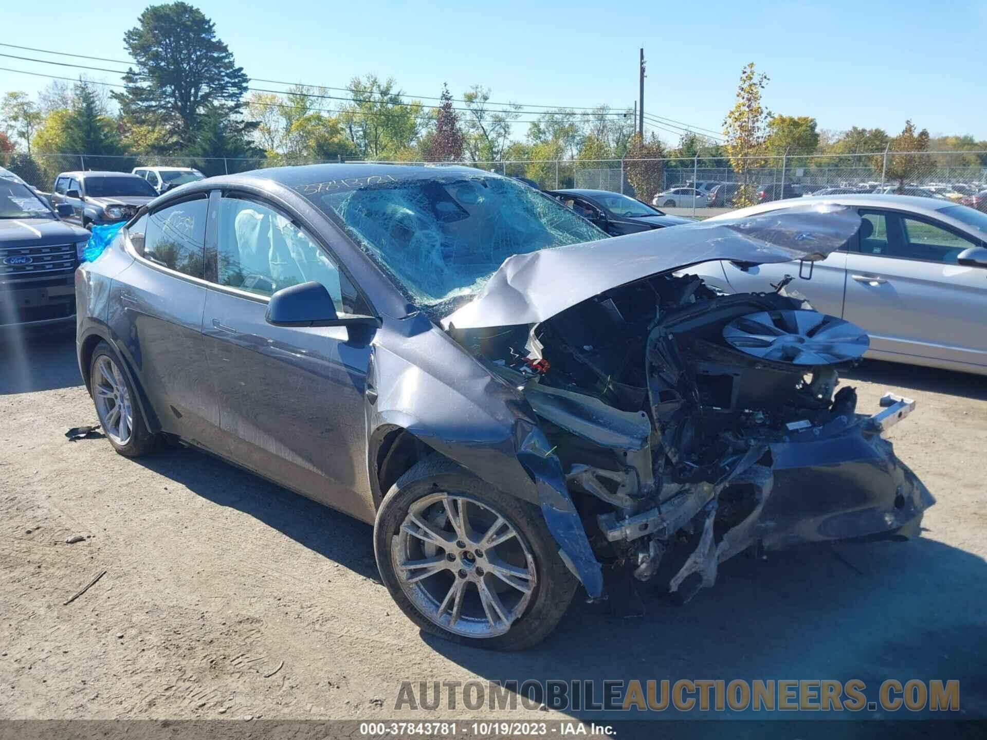 7SAYGDEE7PF852676 TESLA MODEL Y 2023