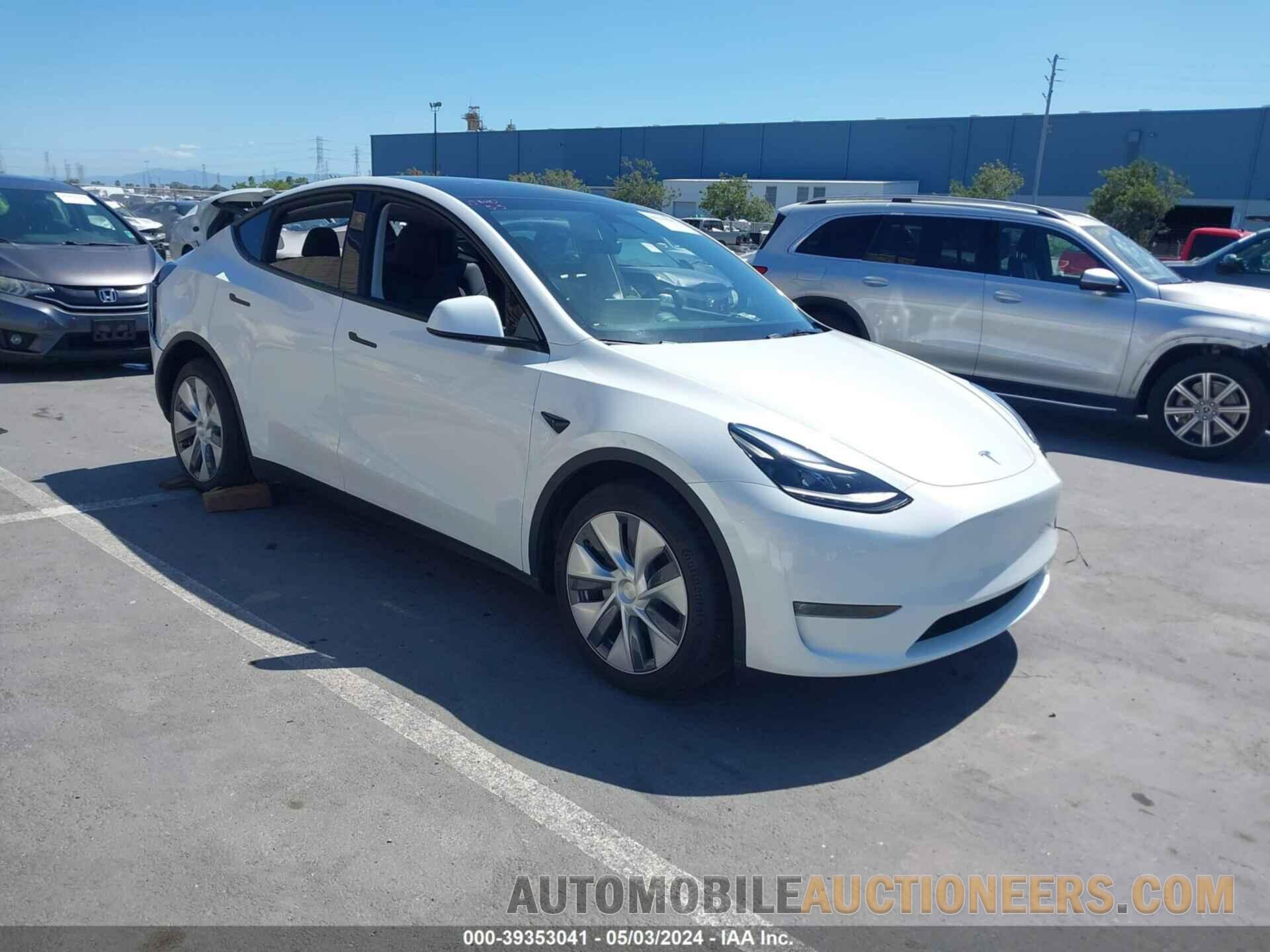 7SAYGDEE7PF864472 TESLA MODEL Y 2023