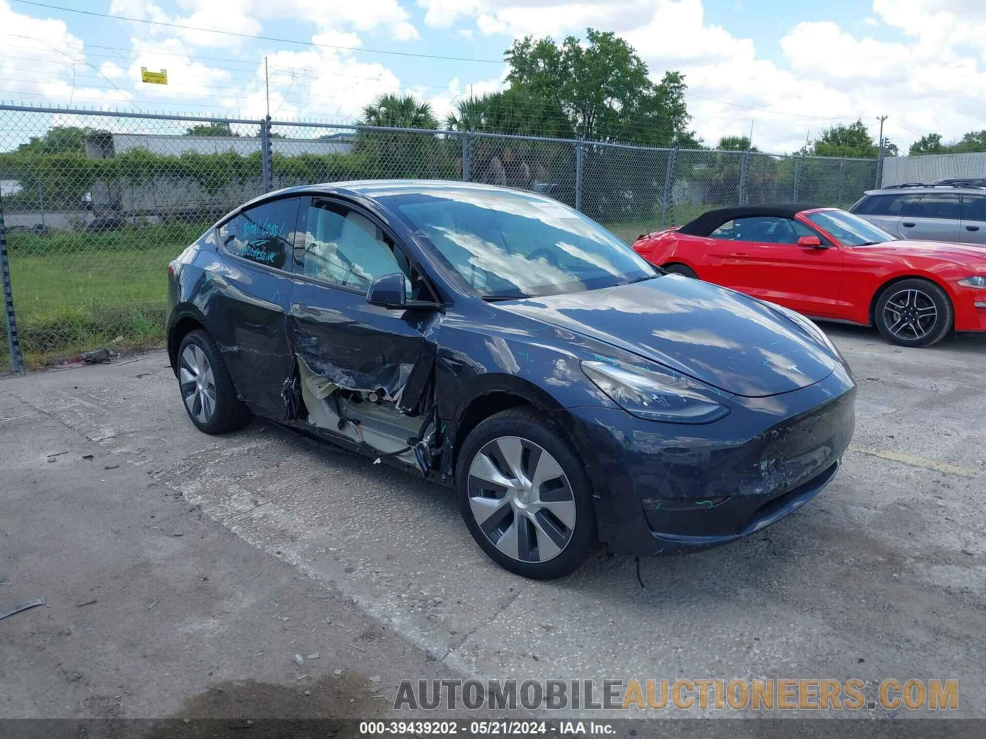 7SAYGDEE7RA248156 TESLA MODEL Y 2024