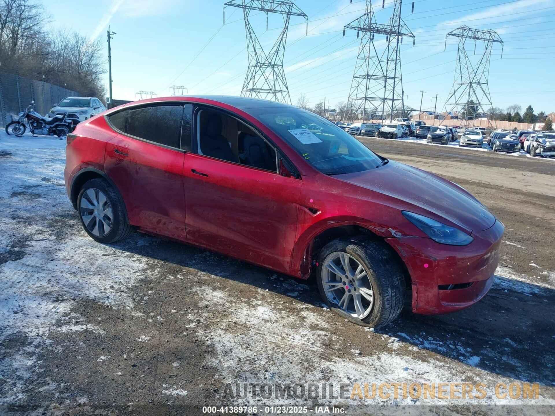 7SAYGDEE7RA261604 TESLA MODEL Y 2024