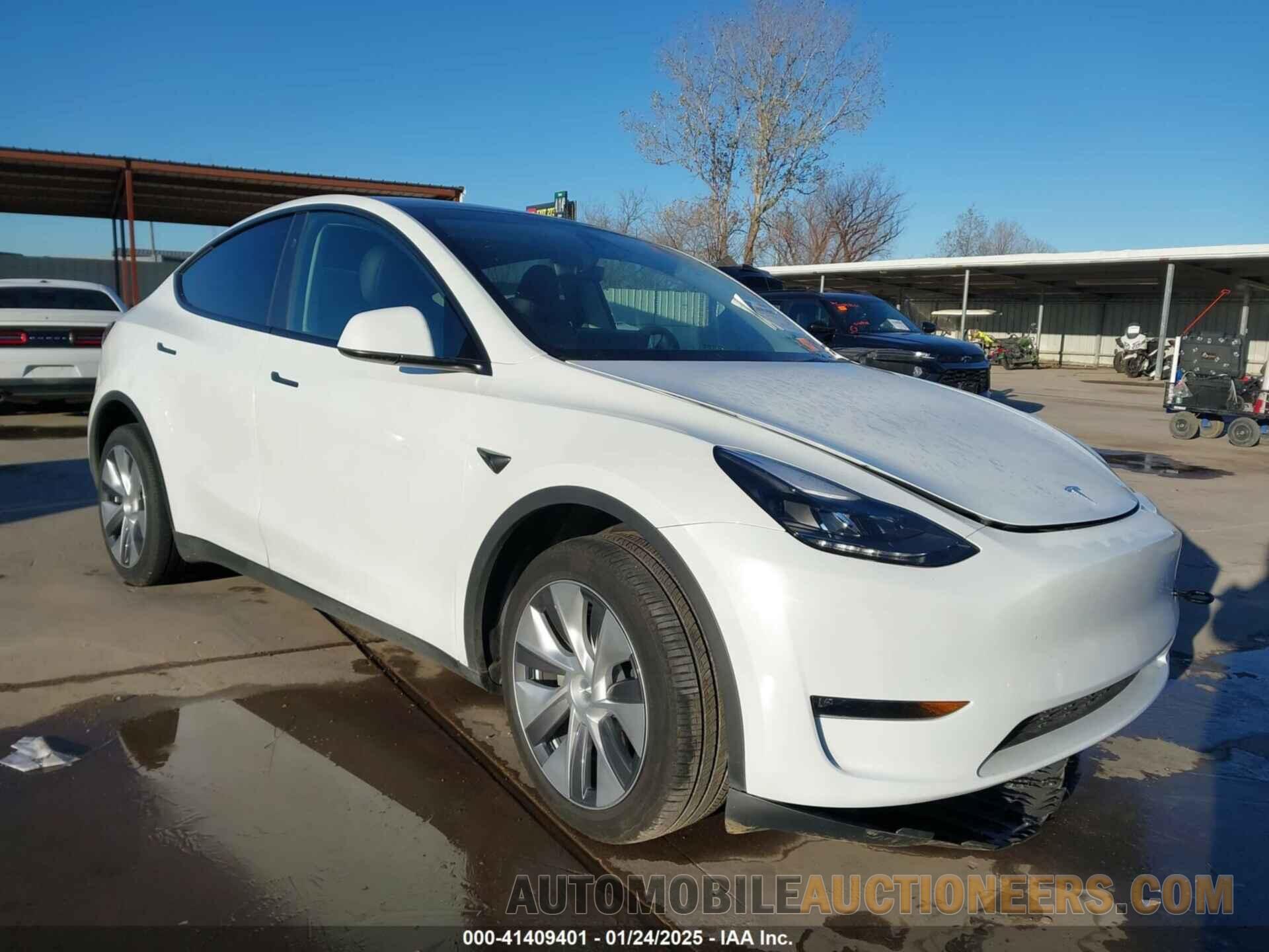 7SAYGDEE7RA273395 TESLA MODEL Y 2024