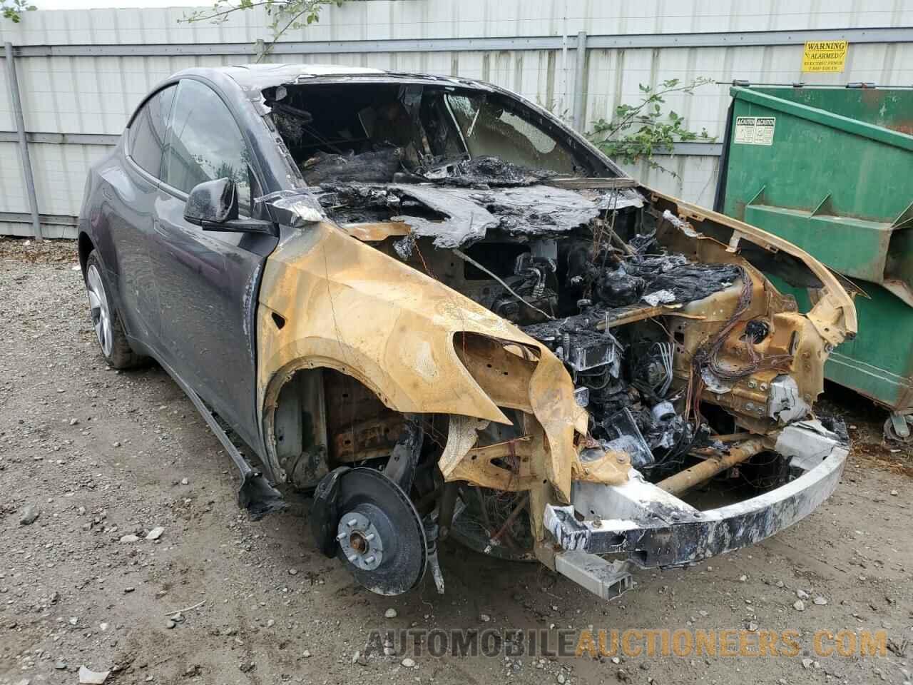 7SAYGDEE7RF062779 TESLA MODEL Y 2024