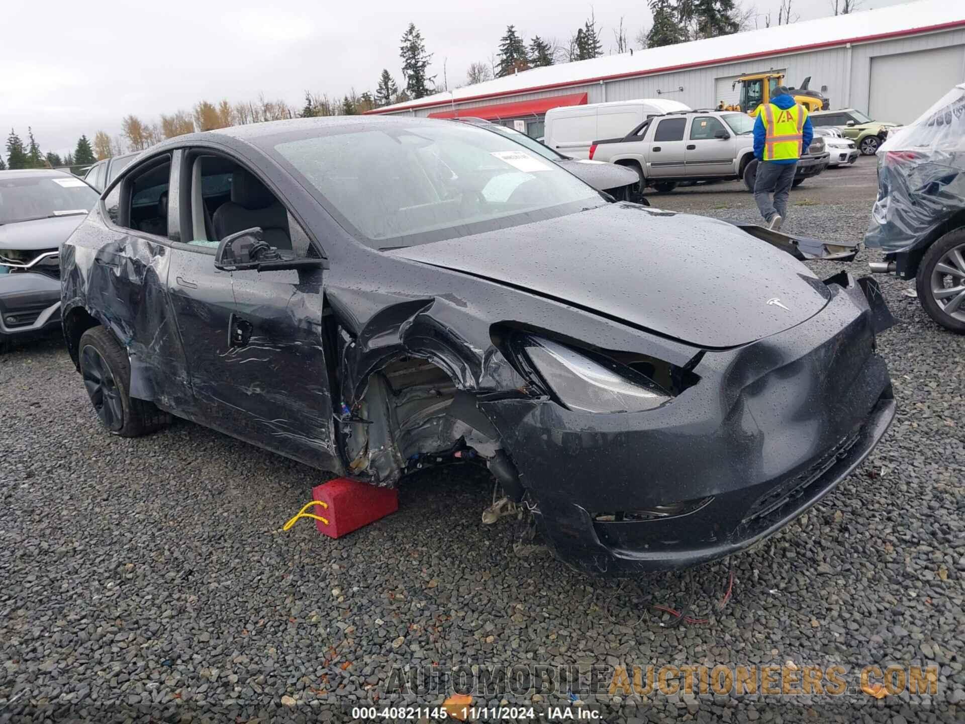 7SAYGDEE7RF102522 TESLA MODEL Y 2024