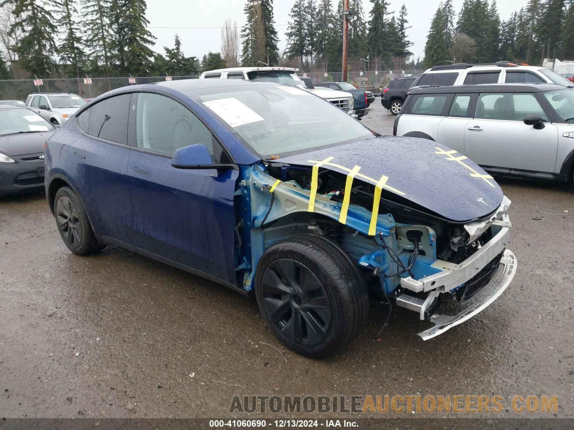 7SAYGDEE7RF115562 TESLA MODEL Y 2024