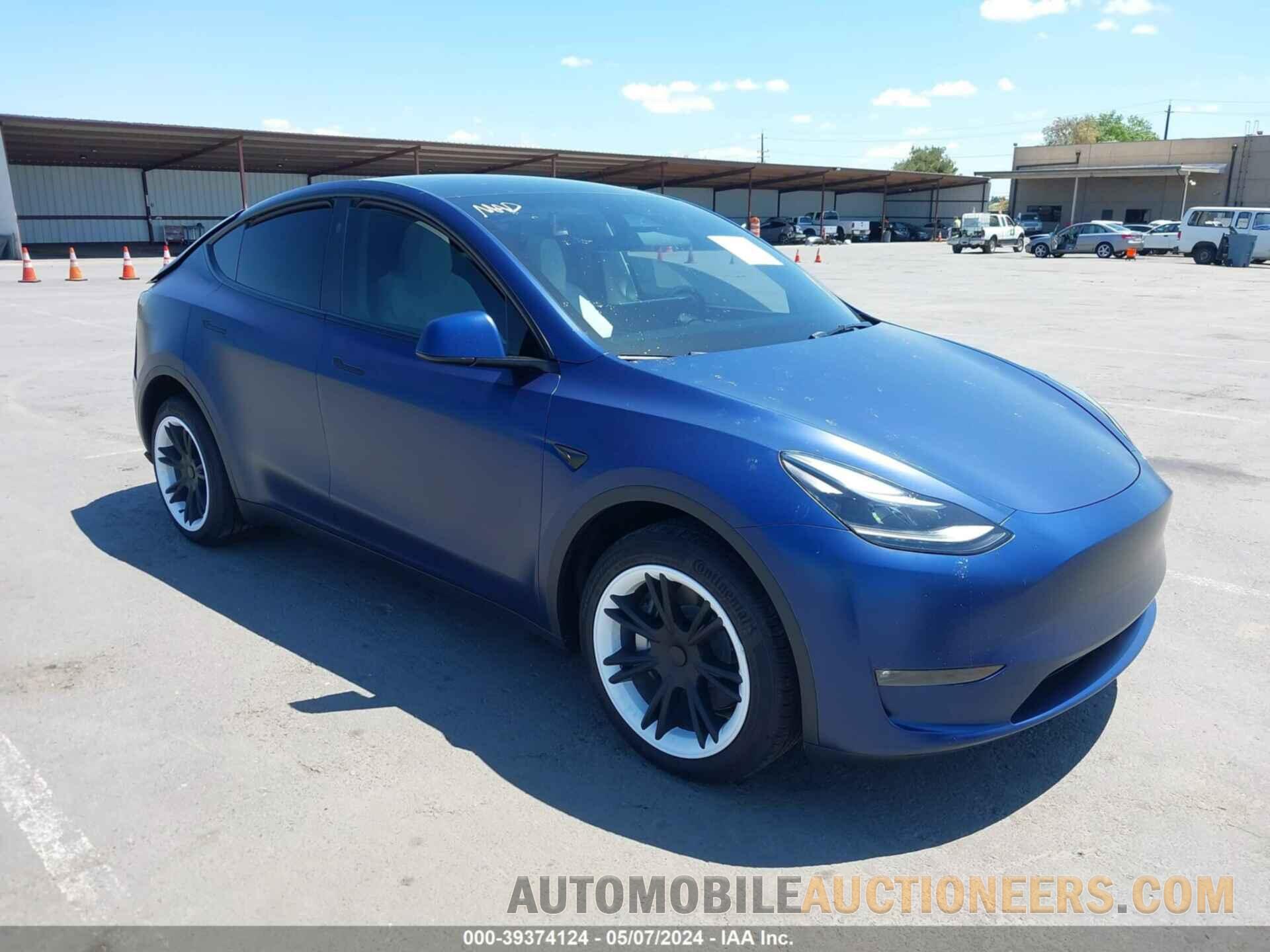 7SAYGDEE7RF987272 TESLA MODEL Y 2024