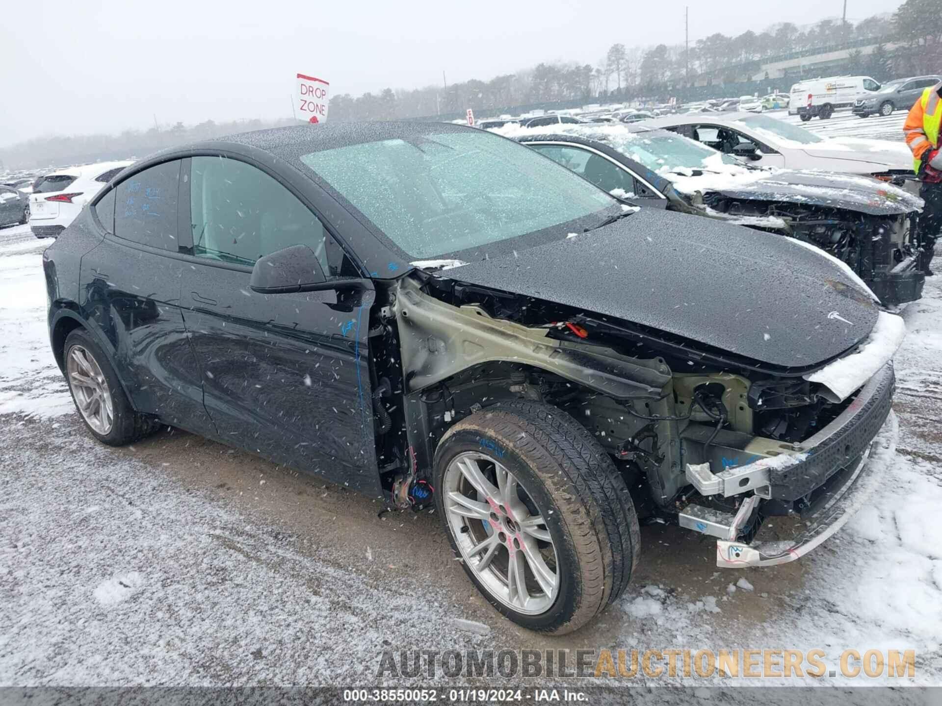 7SAYGDEE8NF307129 TESLA MODEL Y 2022