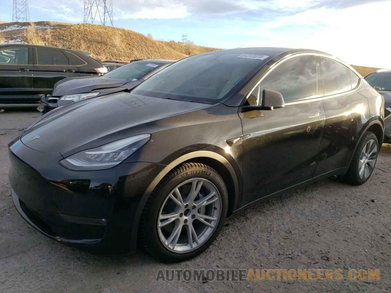 7SAYGDEE8NF328868 TESLA MODEL Y 2022