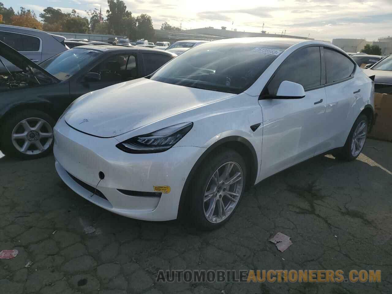 7SAYGDEE8NF358467 TESLA MODEL Y 2022