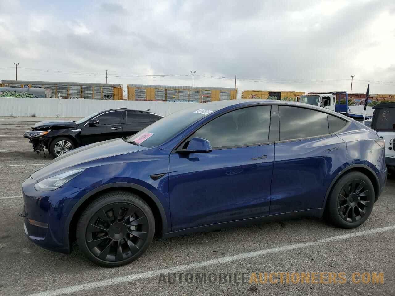 7SAYGDEE8NF370165 TESLA MODEL Y 2022