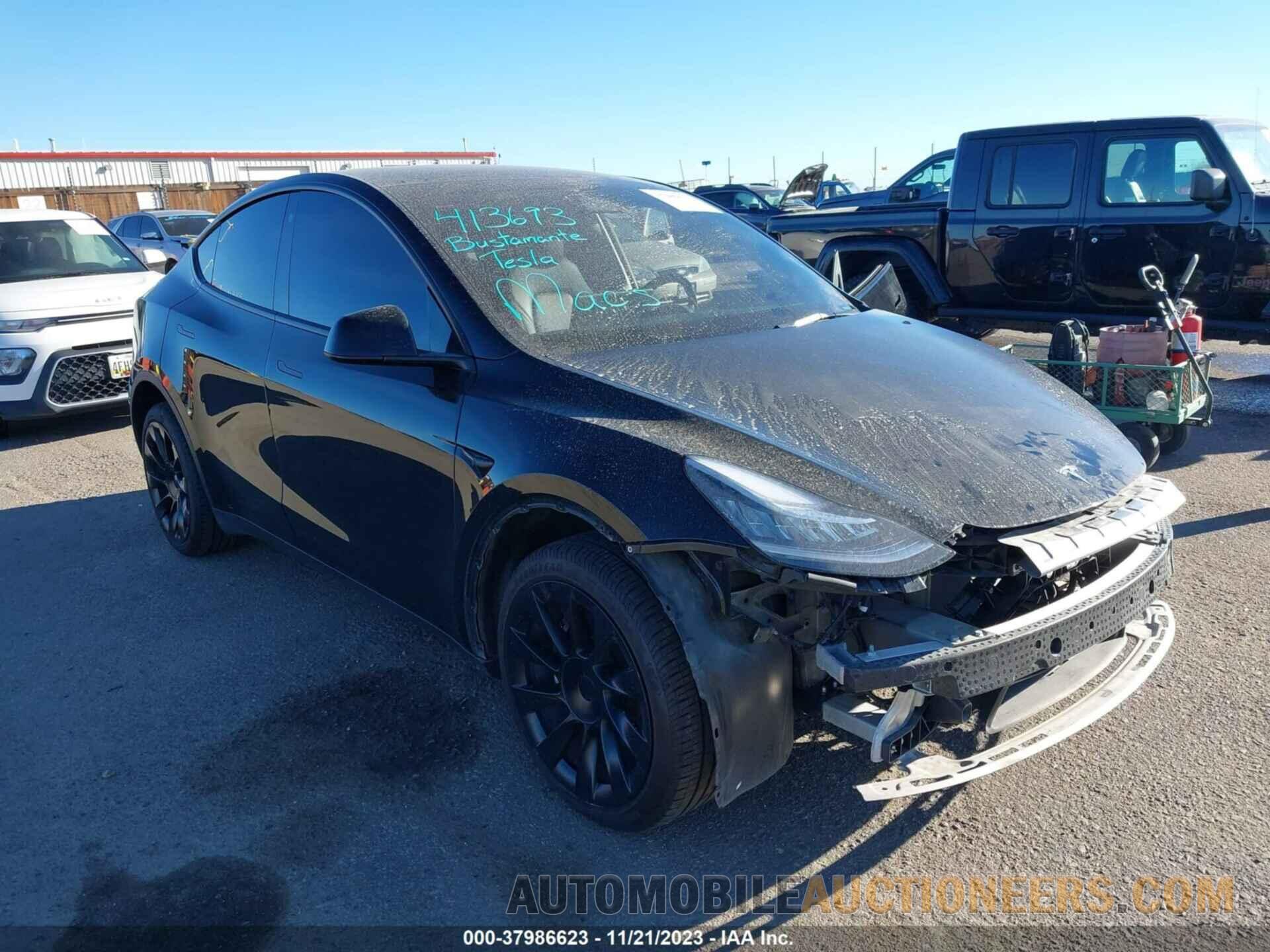 7SAYGDEE8NF413693 TESLA MODEL Y 2022