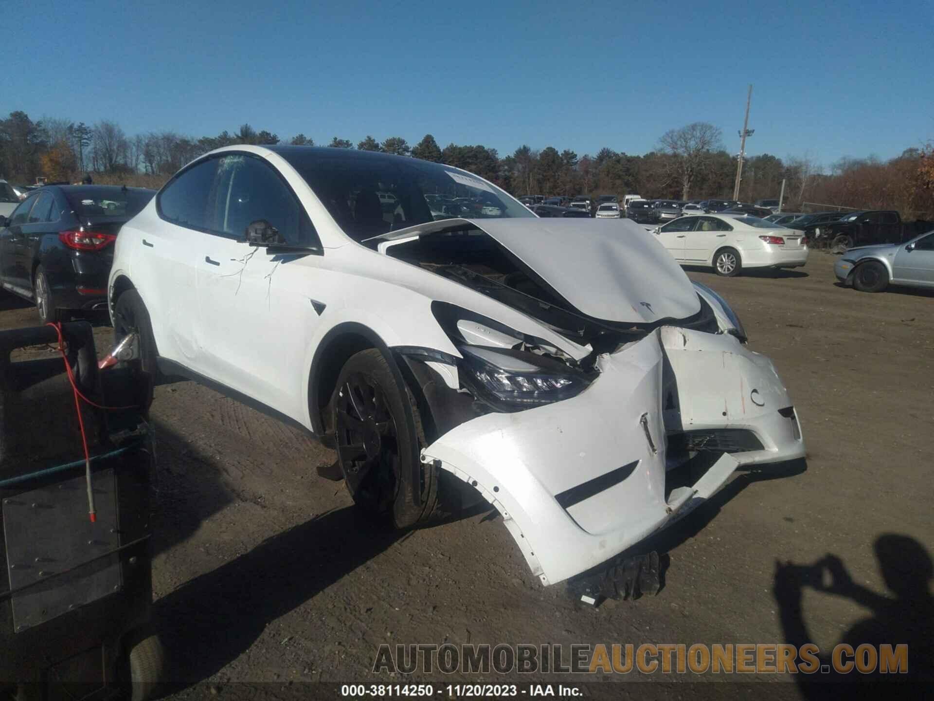 7SAYGDEE8NF435533 TESLA MODEL Y 2022