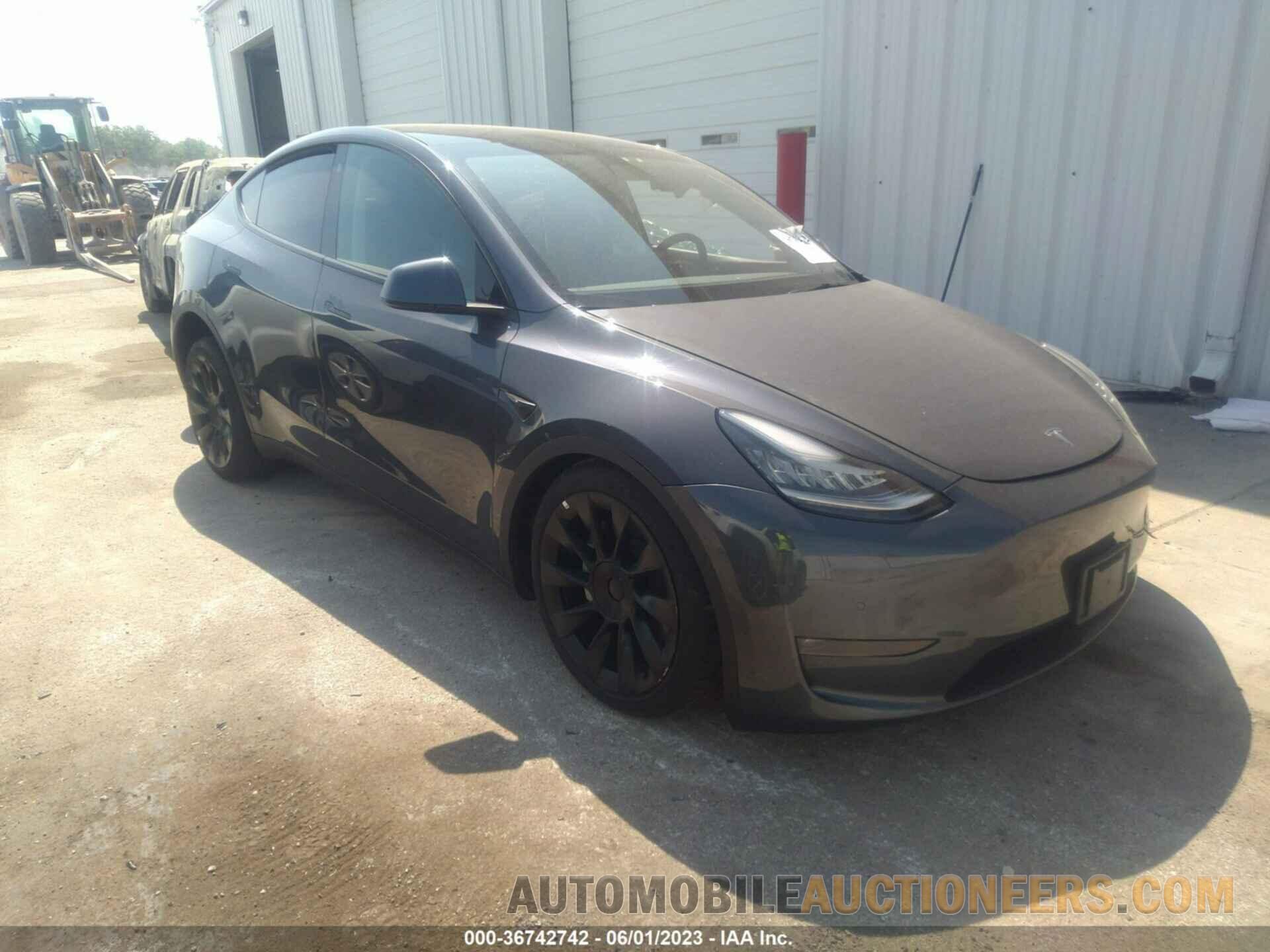 7SAYGDEE8NF437864 TESLA MODEL Y 2022