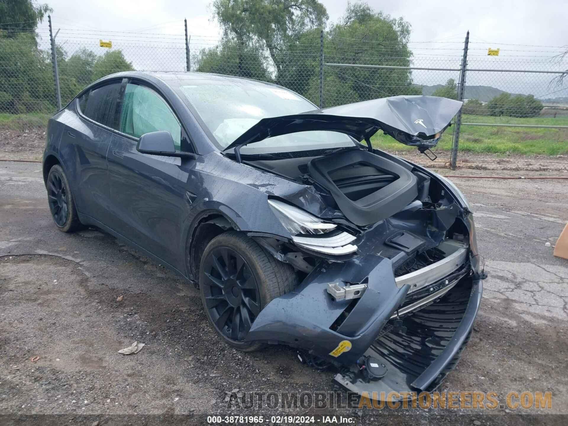 7SAYGDEE8NF439601 TESLA MODEL Y 2022