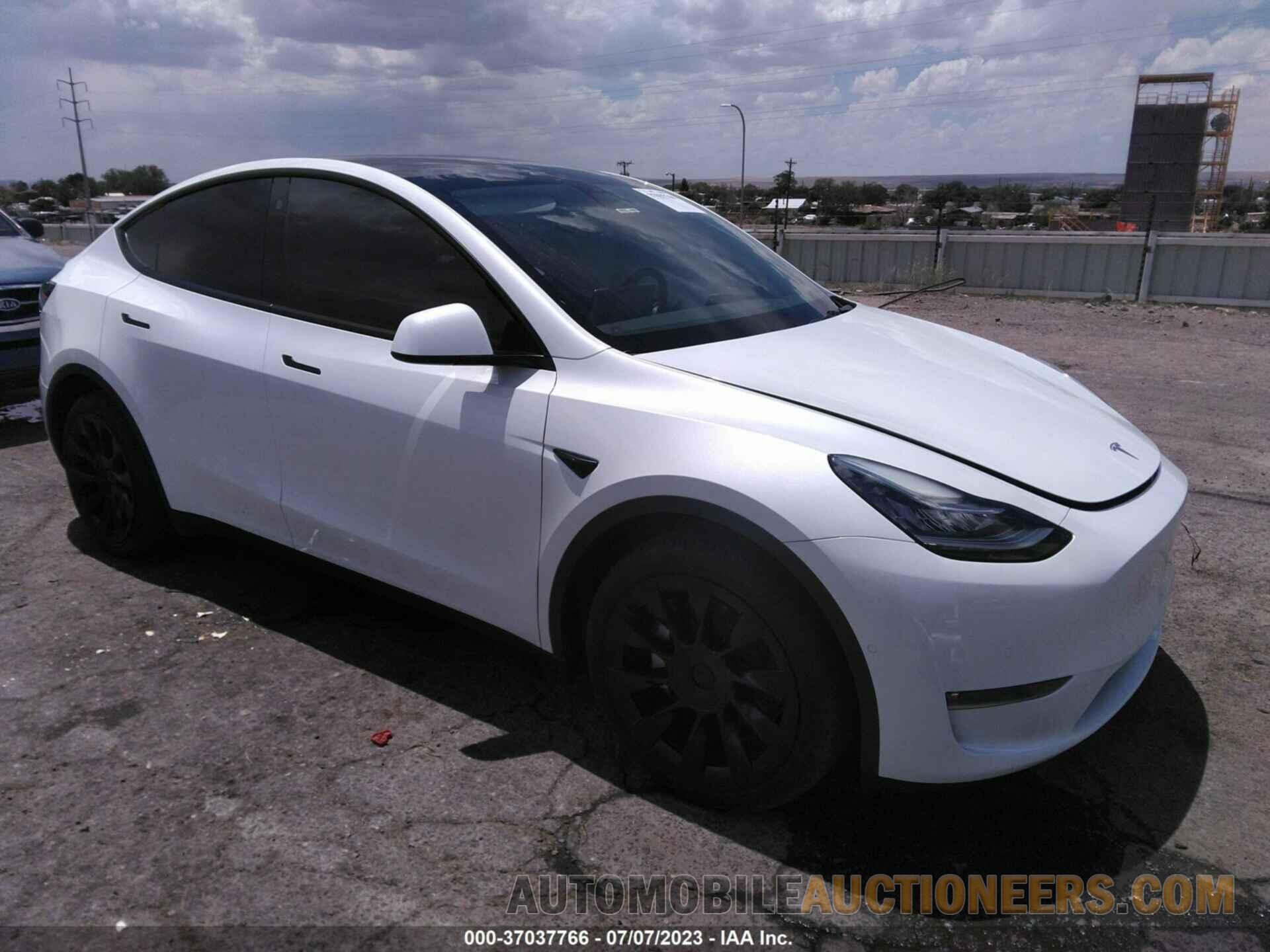 7SAYGDEE8NF440229 TESLA MODEL Y 2022