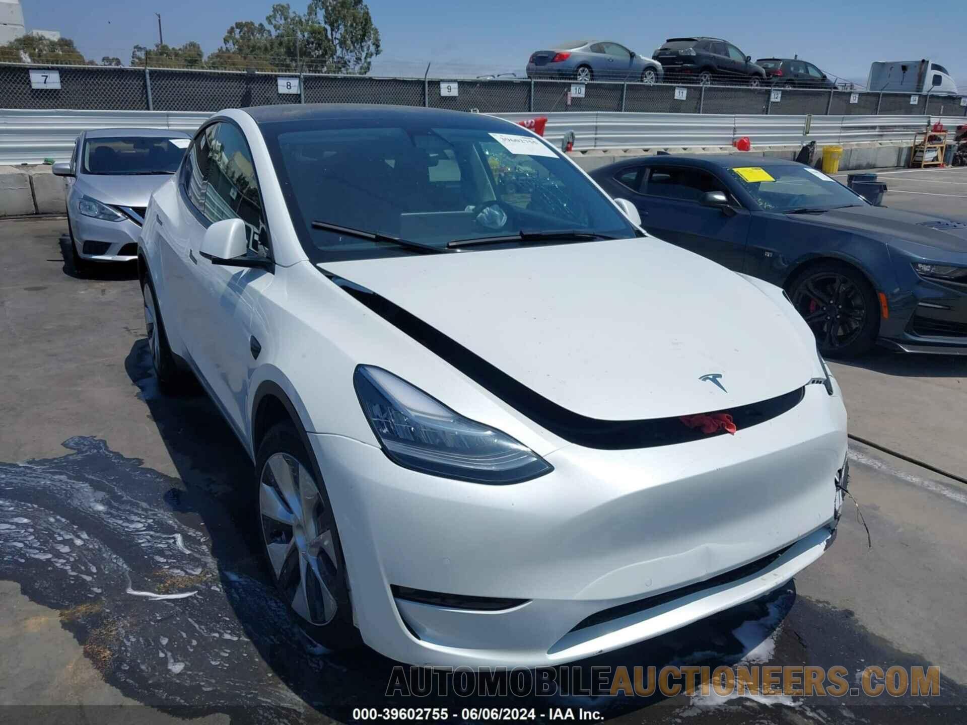 7SAYGDEE8NF455555 TESLA MODEL Y 2022