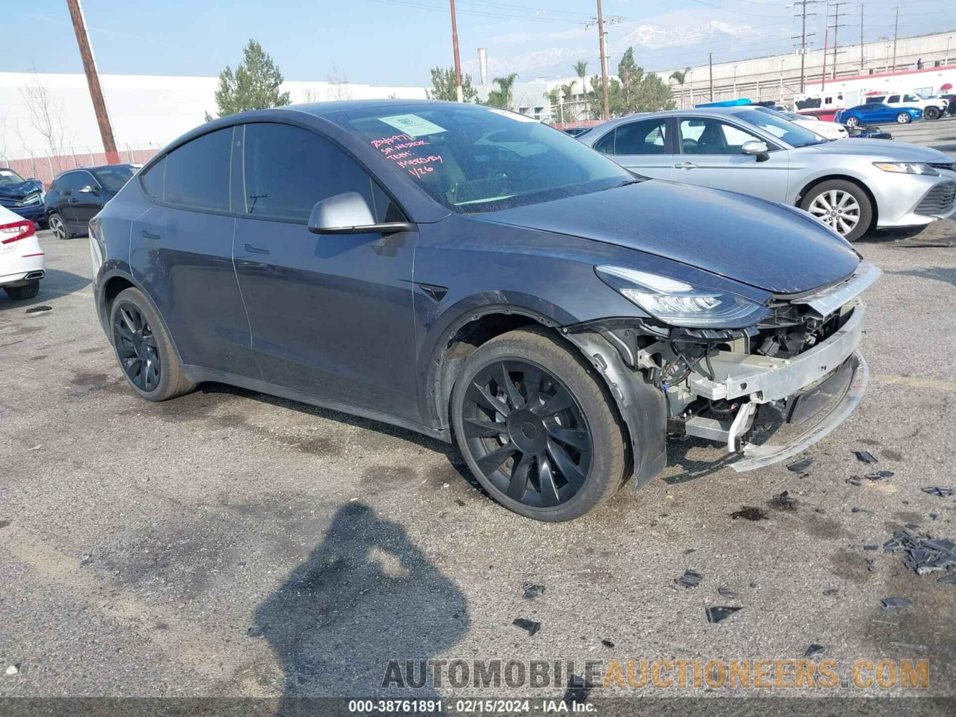 7SAYGDEE8NF481380 TESLA MODEL Y 2022