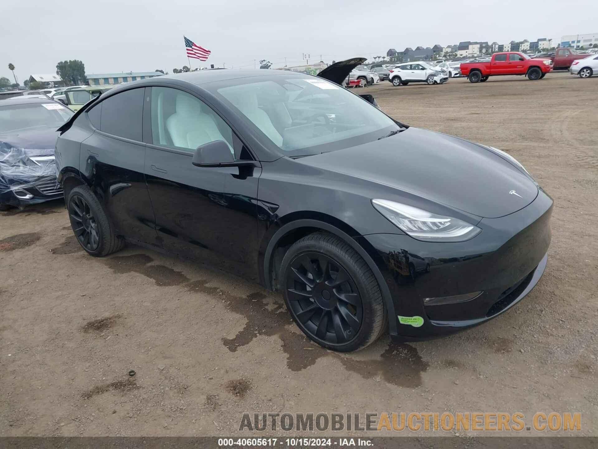 7SAYGDEE8NF513339 TESLA MODEL Y 2022