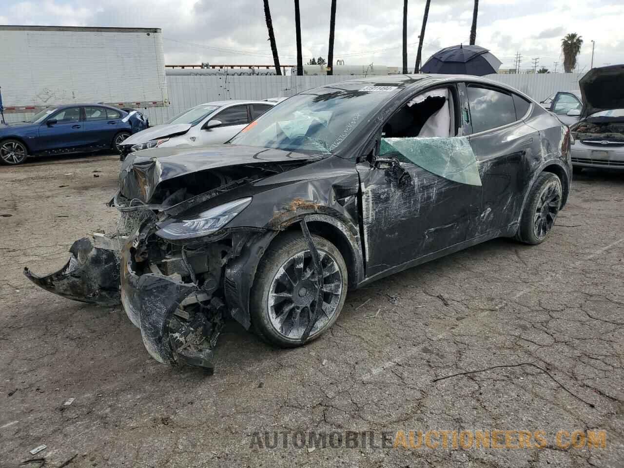 7SAYGDEE8PA028098 TESLA MODEL Y 2023