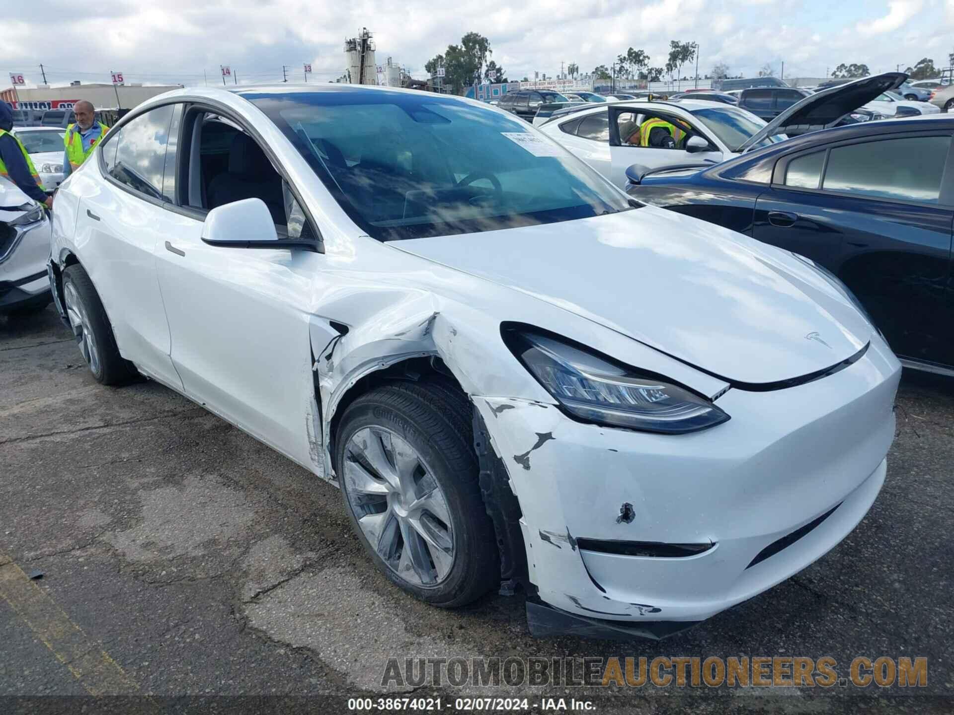 7SAYGDEE8PA040574 TESLA MODEL Y 2023