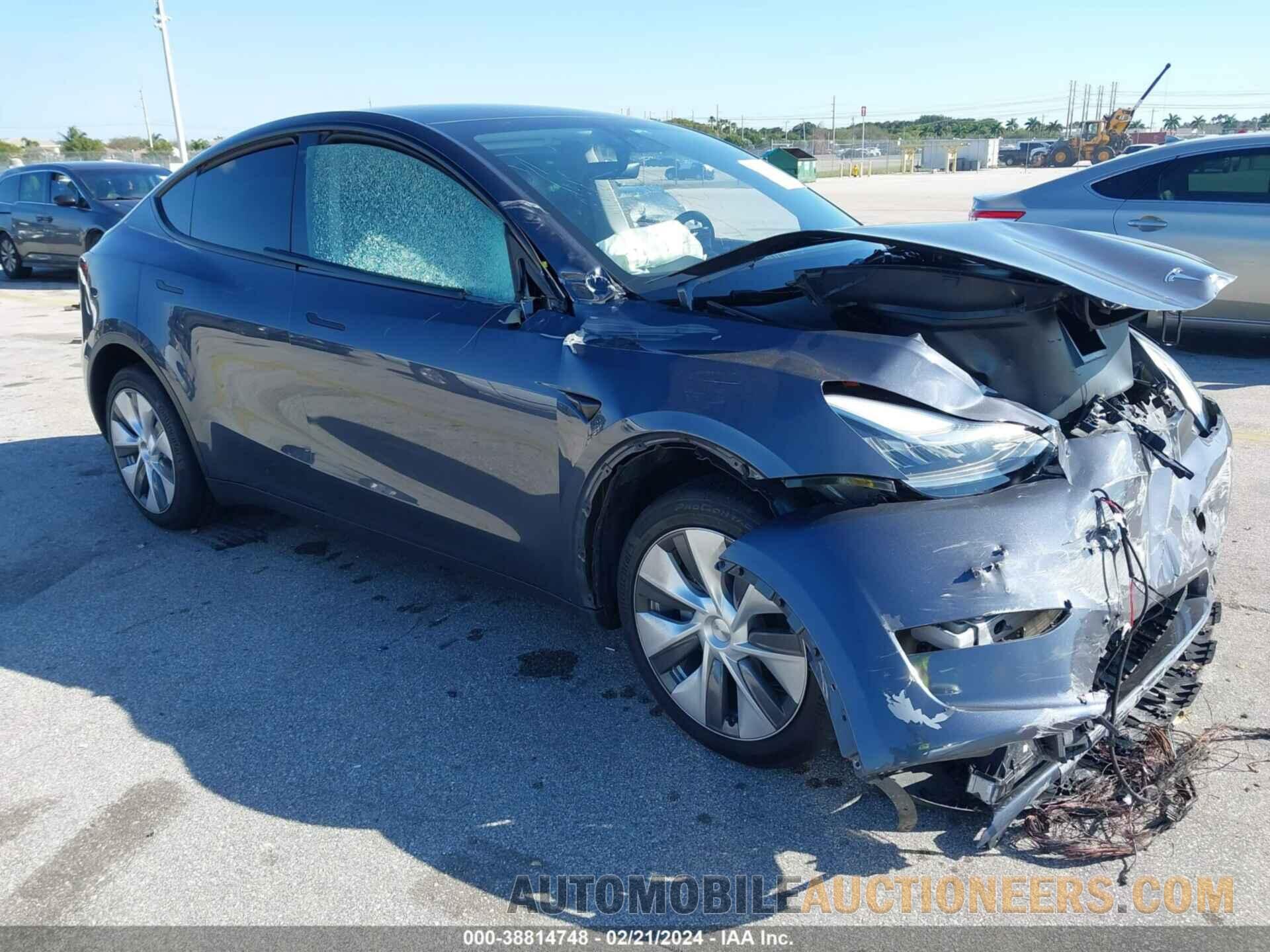 7SAYGDEE8PA048318 TESLA MODEL Y 2023