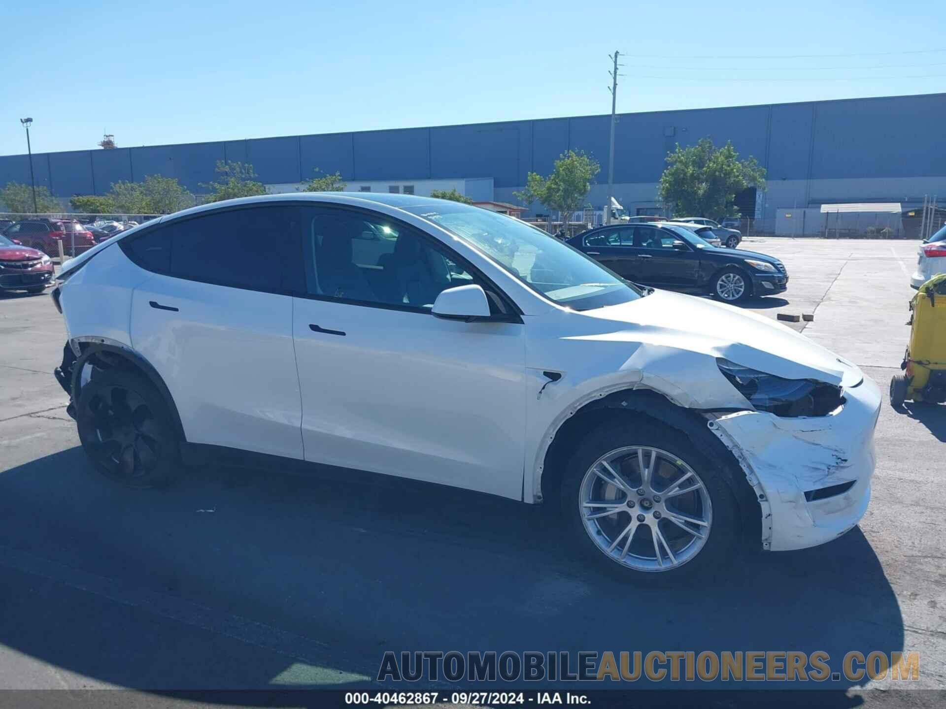 7SAYGDEE8PF634374 TESLA MODEL Y 2023