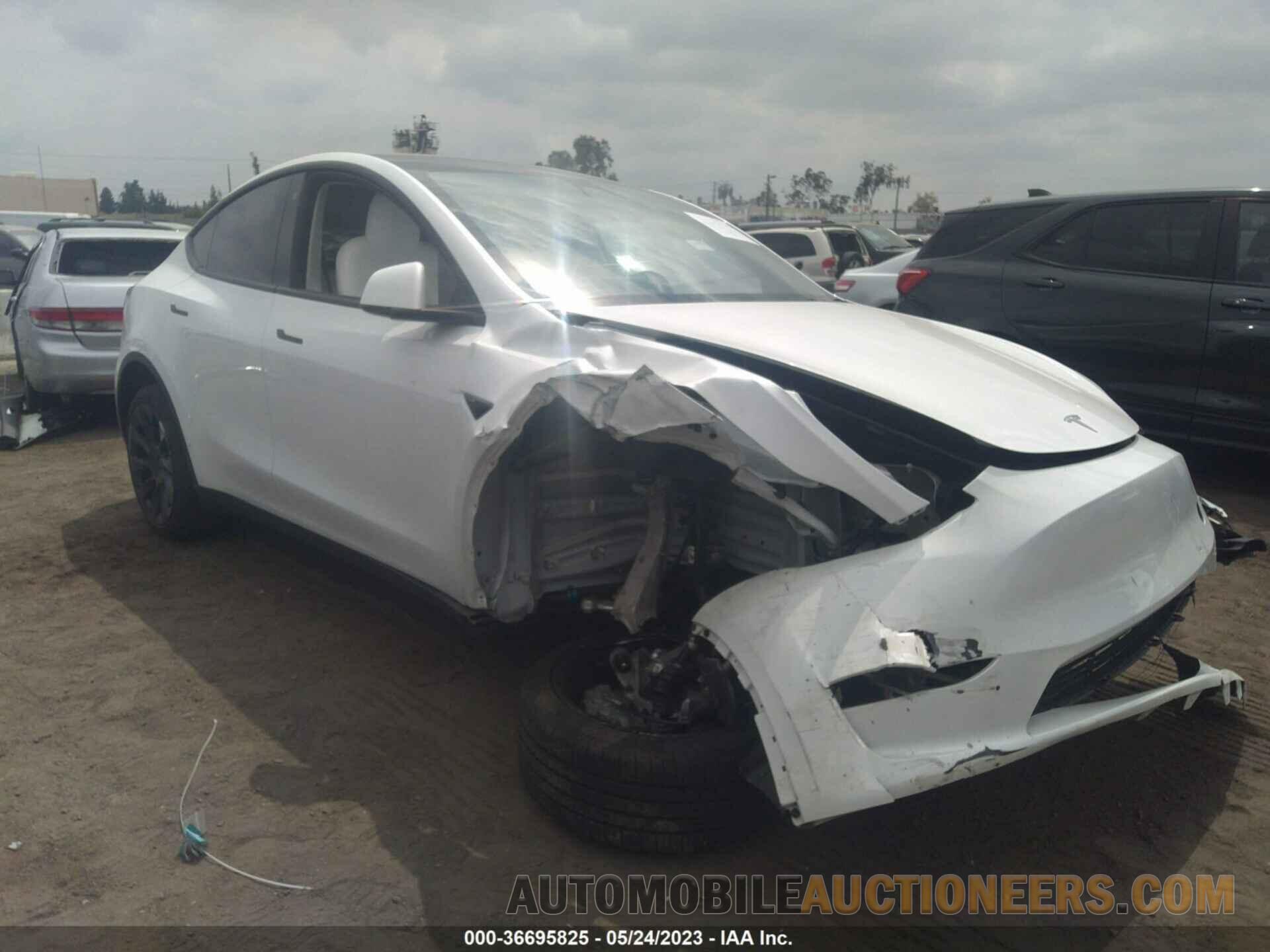 7SAYGDEE8PF638618 TESLA MODEL Y 2023