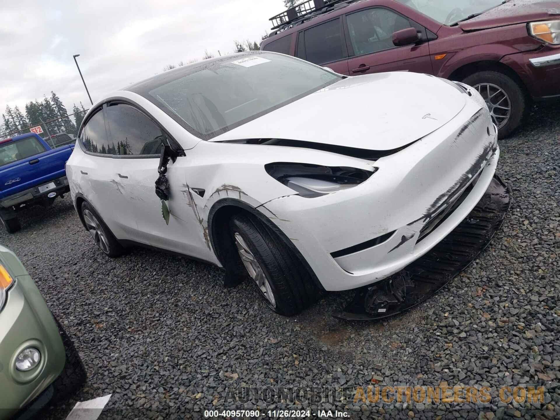 7SAYGDEE8PF686040 TESLA MODEL Y 2023