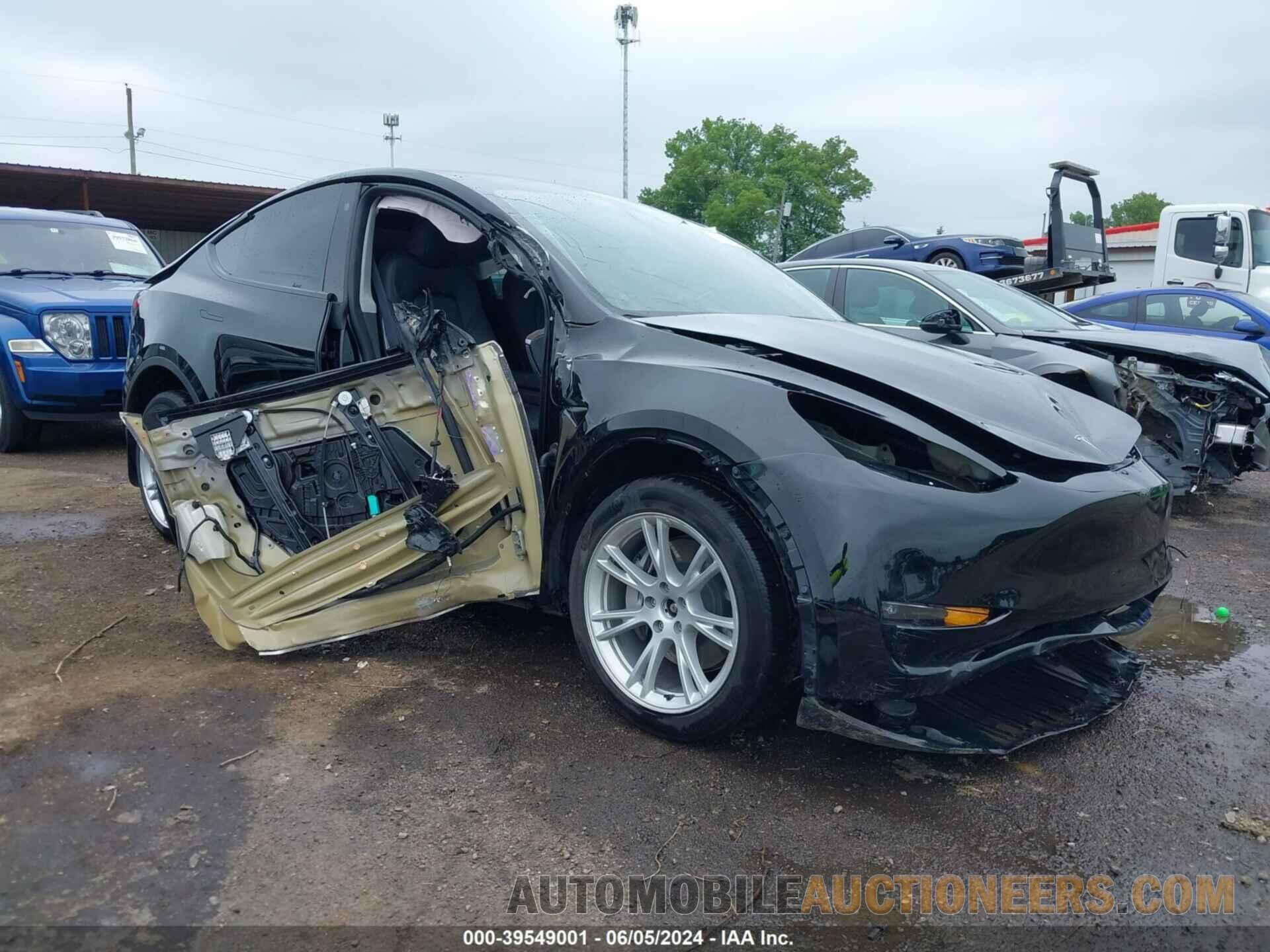 7SAYGDEE8PF704424 TESLA MODEL Y 2023