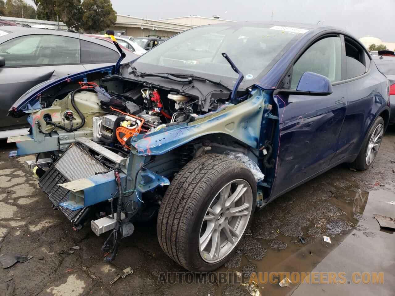 7SAYGDEE8PF711809 TESLA MODEL Y 2023