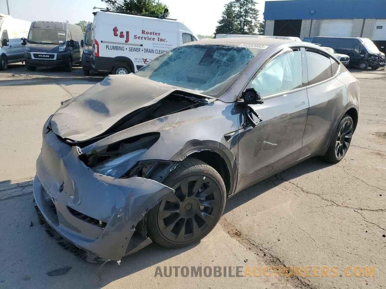 7SAYGDEE8PF756894 TESLA MODEL Y 2023