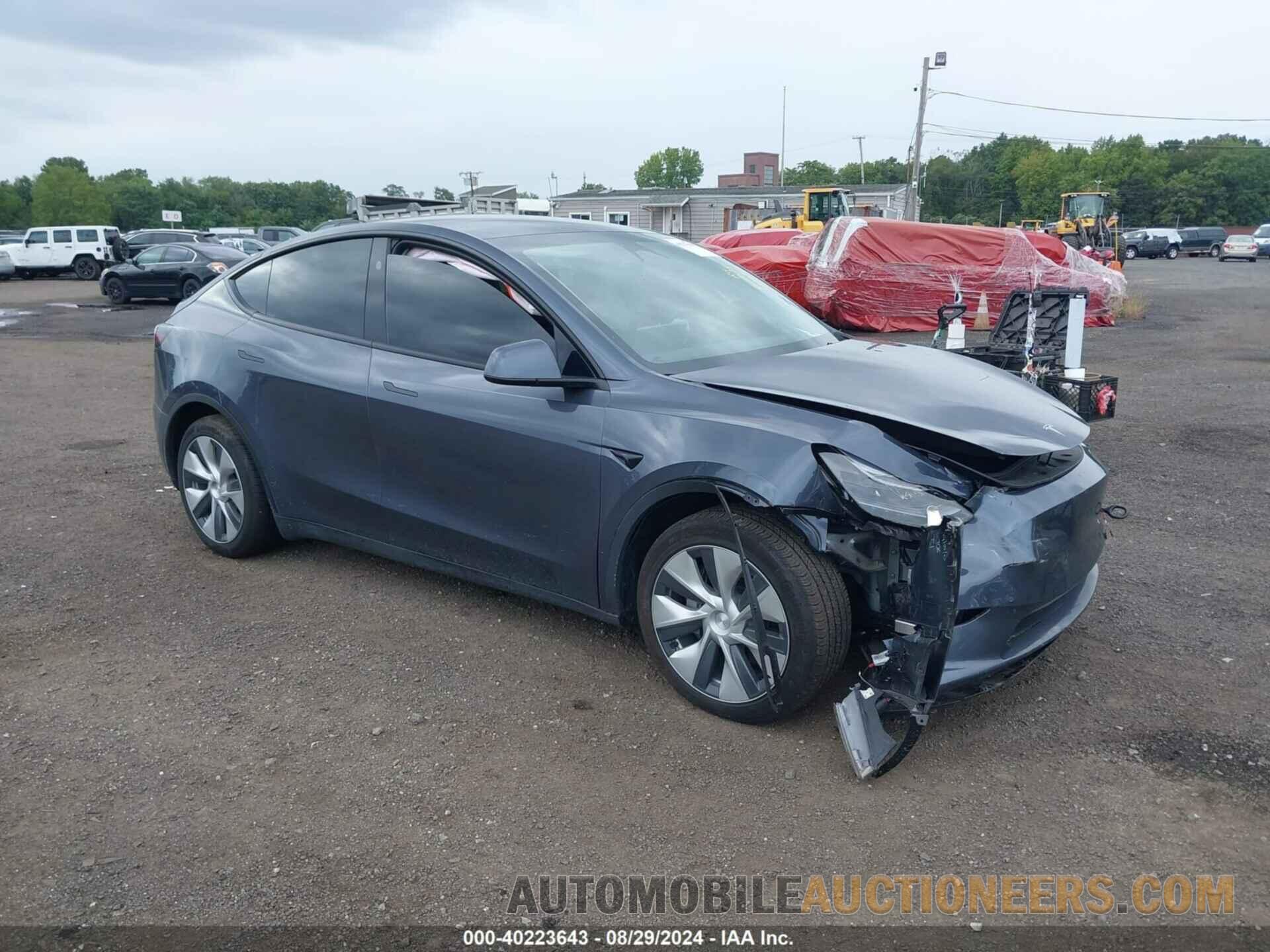 7SAYGDEE8PF804409 TESLA MODEL Y 2023