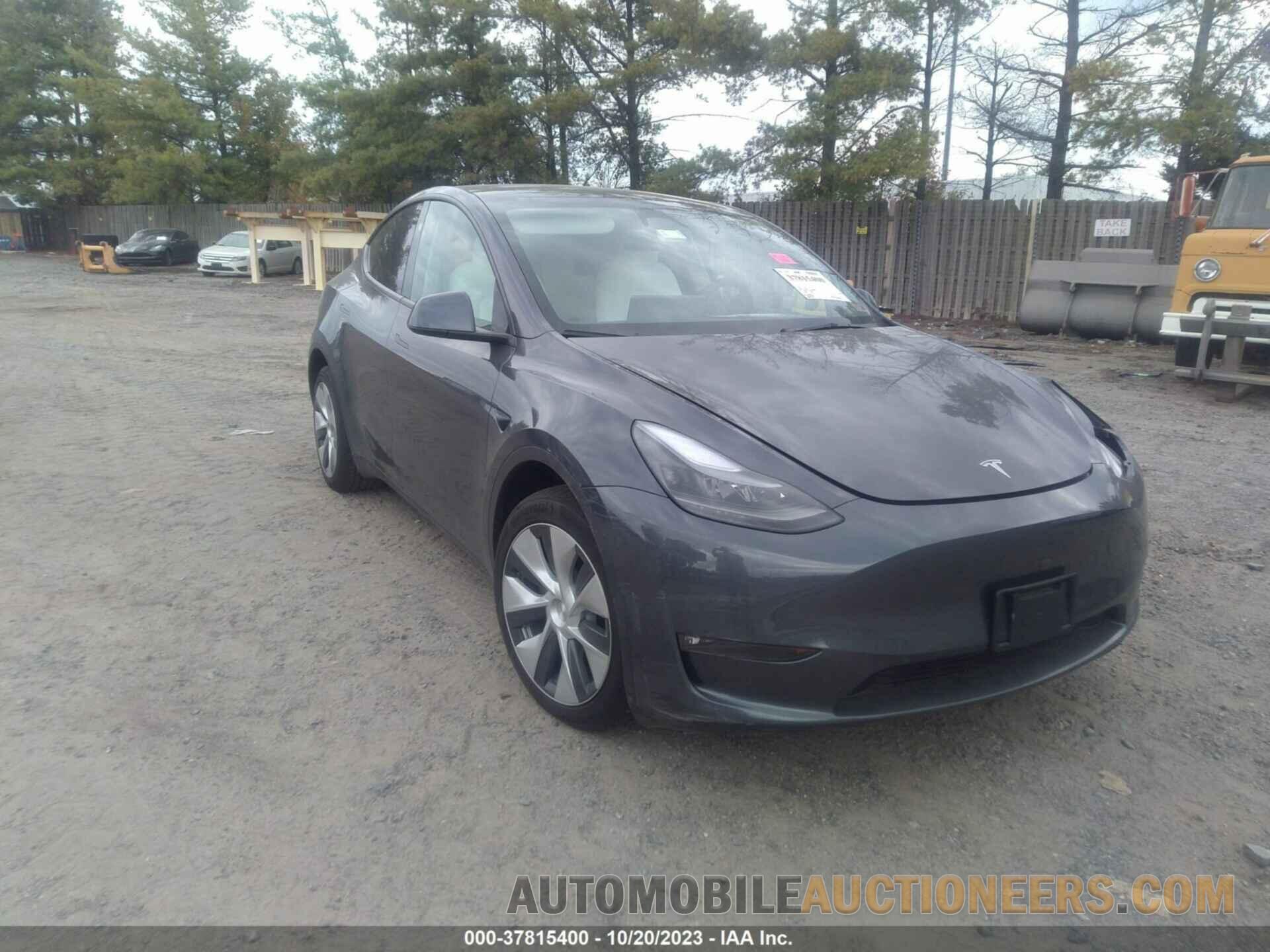 7SAYGDEE8PF832842 TESLA MODEL Y 2023