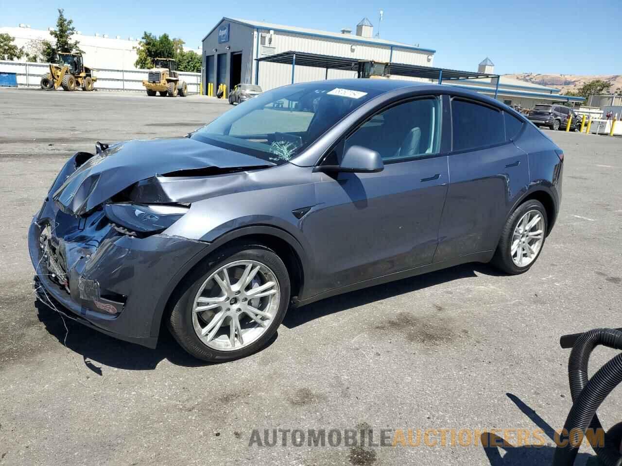 7SAYGDEE8PF904137 TESLA MODEL Y 2023