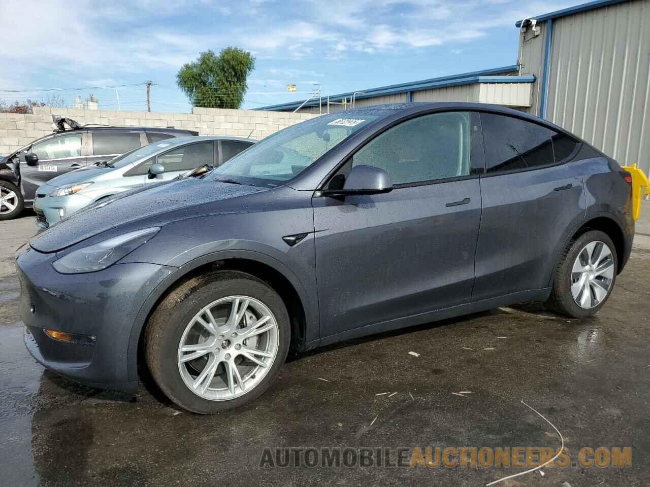 7SAYGDEE8PF905126 TESLA MODEL Y 2023