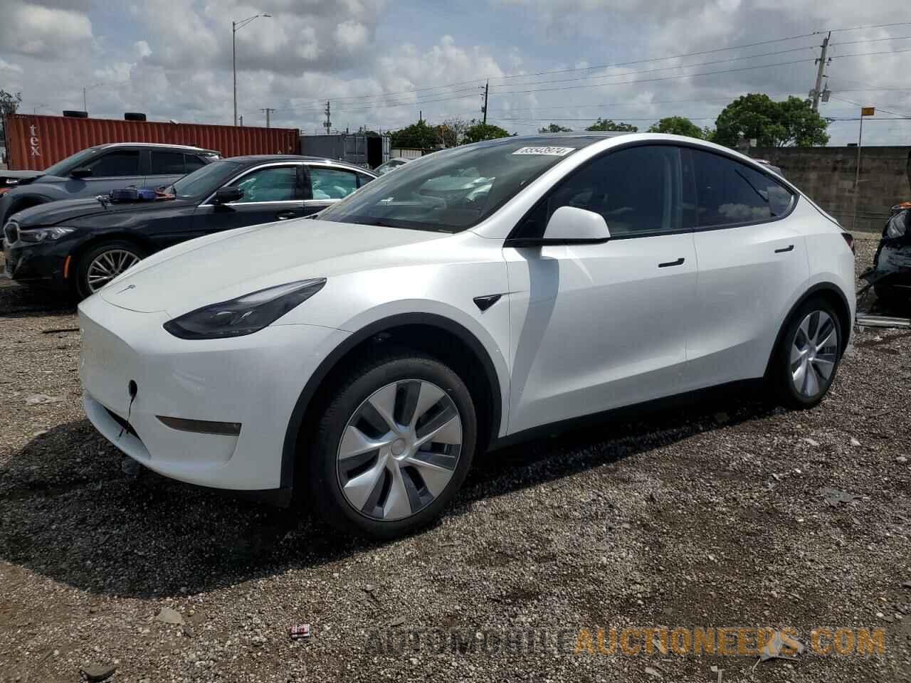 7SAYGDEE8RA230880 TESLA MODEL Y 2024