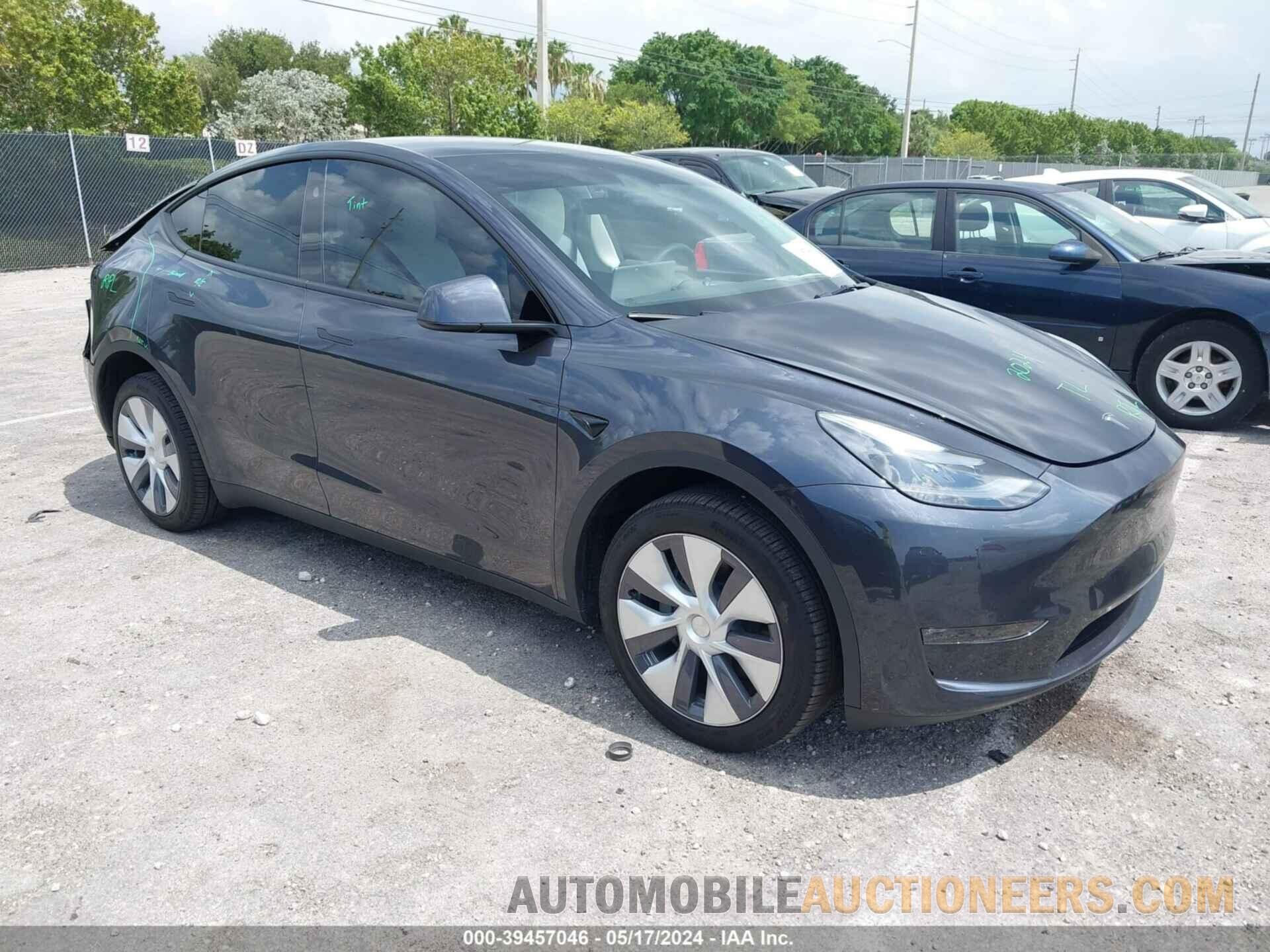 7SAYGDEE8RA247548 TESLA MODEL Y 2024