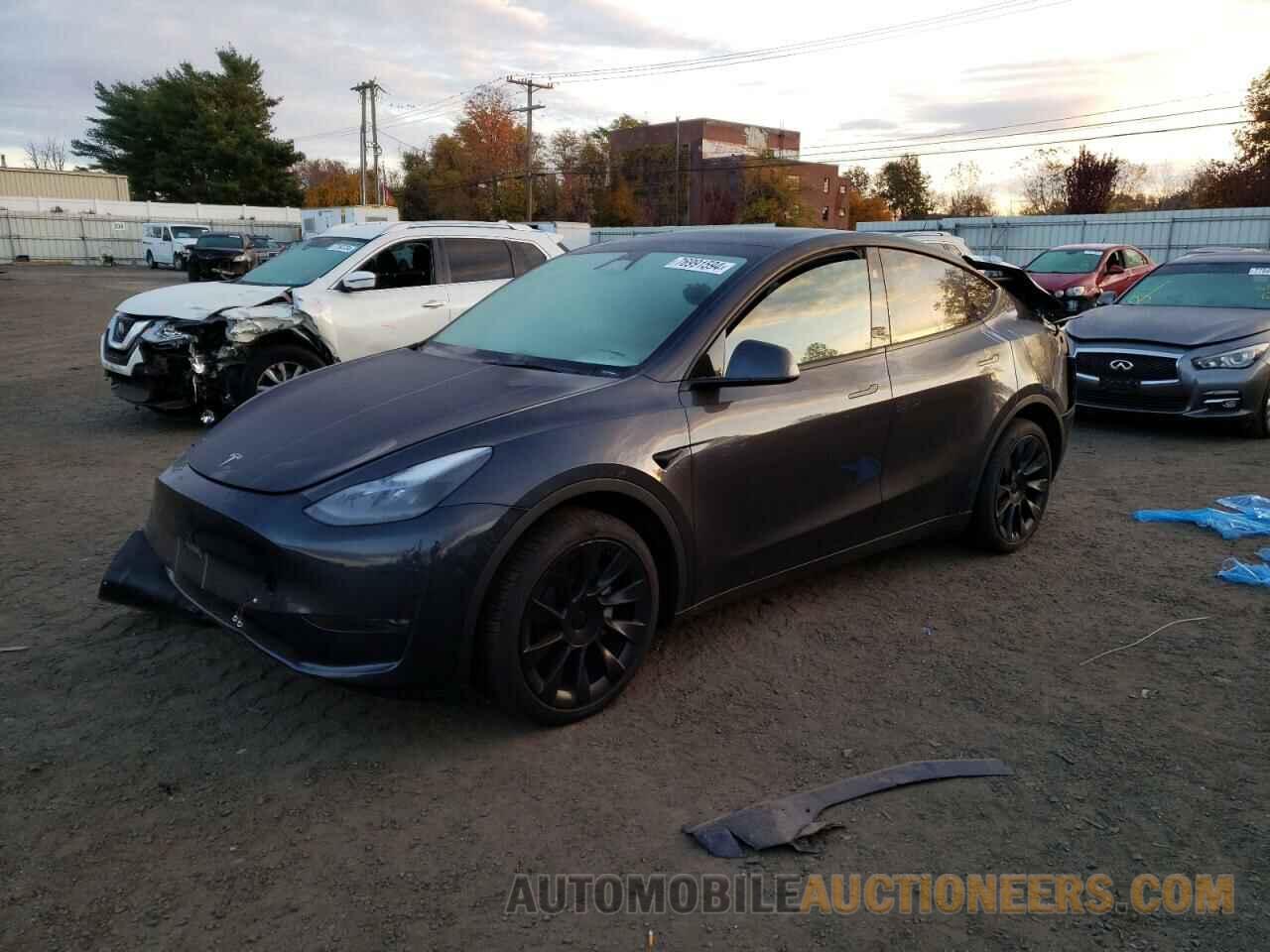 7SAYGDEE8RA252555 TESLA MODEL Y 2024