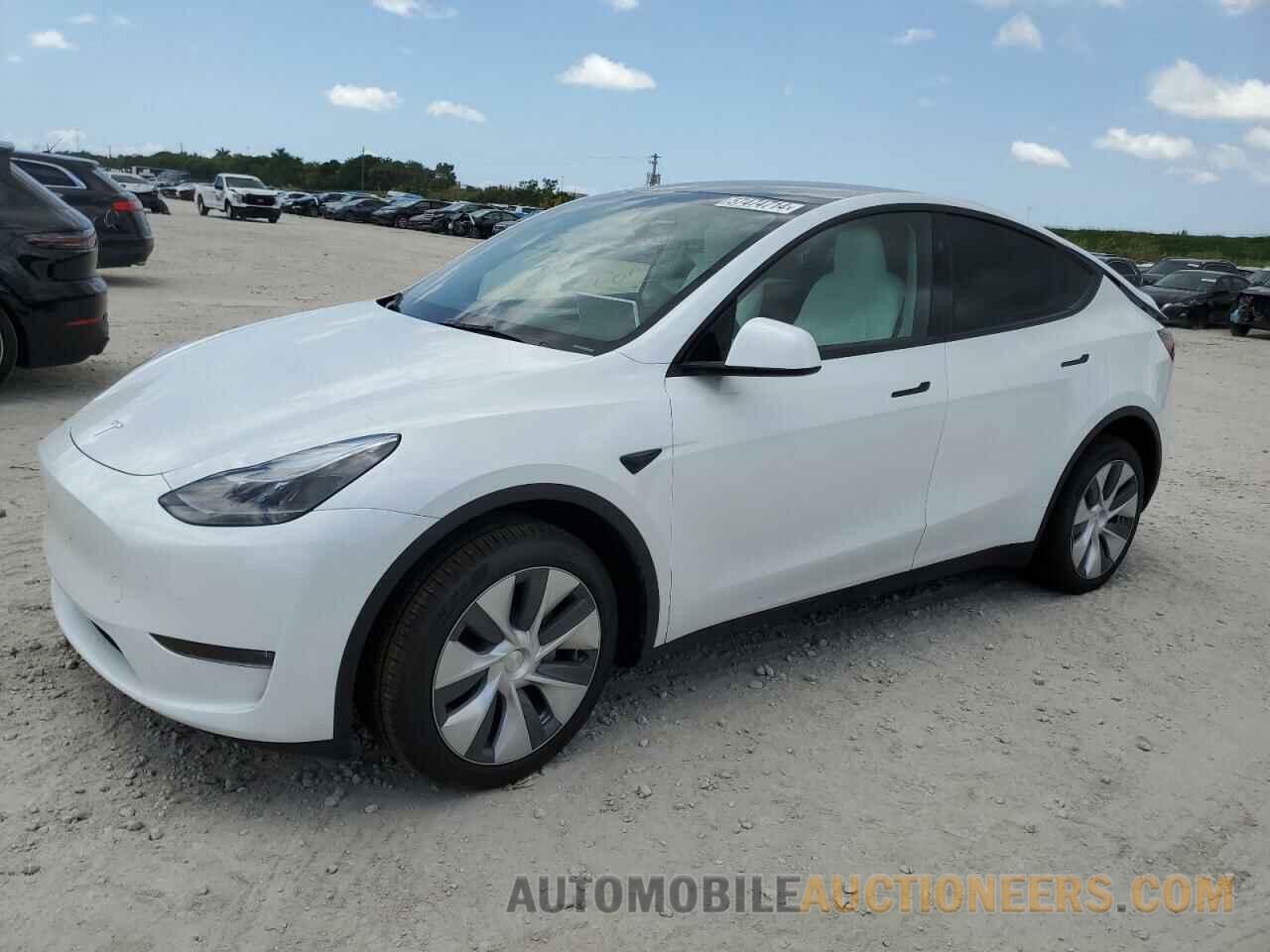 7SAYGDEE8RA255603 TESLA MODEL Y 2024