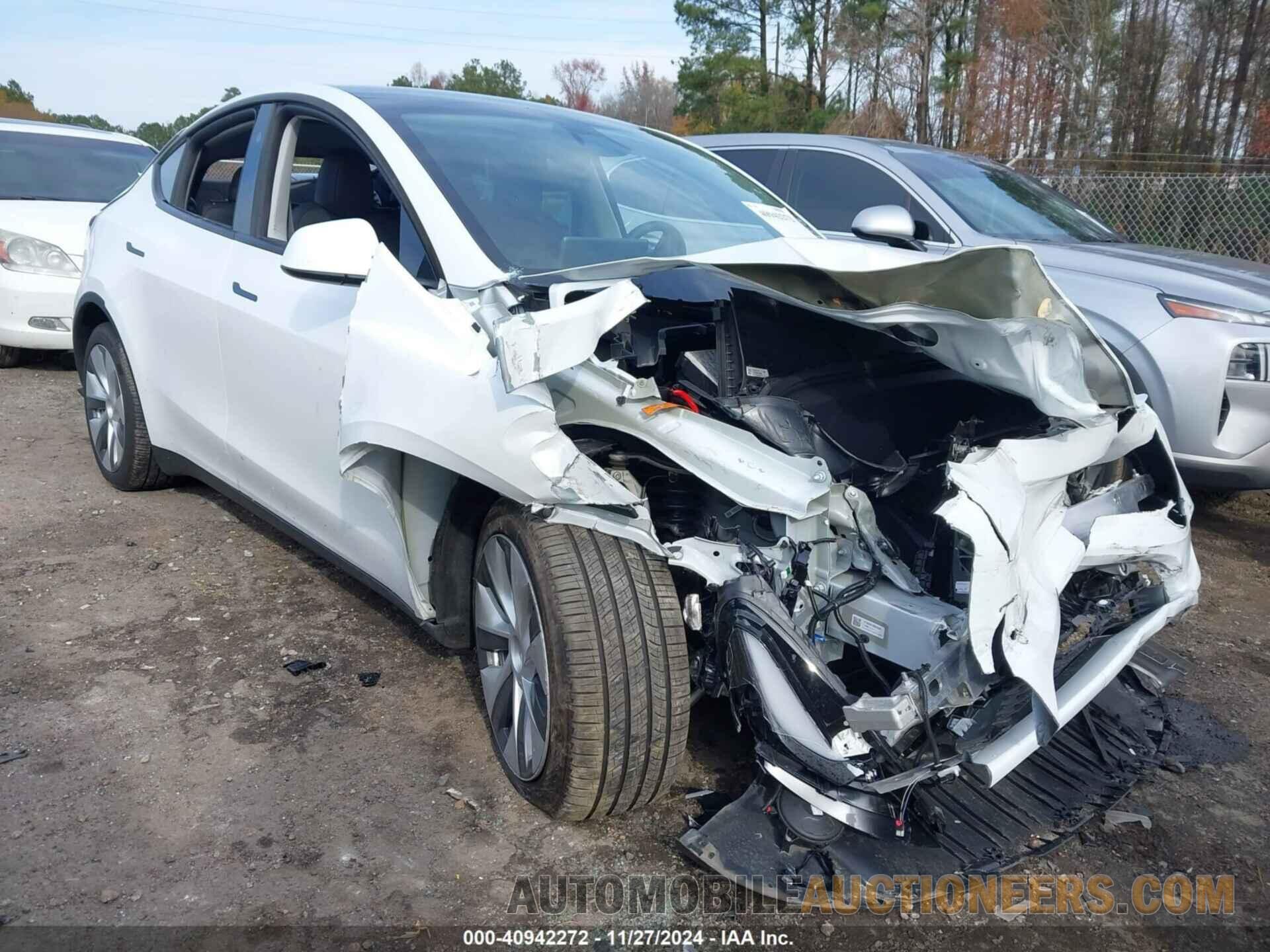 7SAYGDEE8RA259330 TESLA MODEL Y 2024