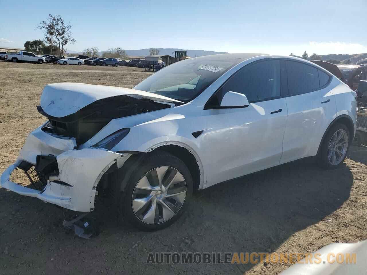 7SAYGDEE8RA263734 TESLA MODEL Y 2024