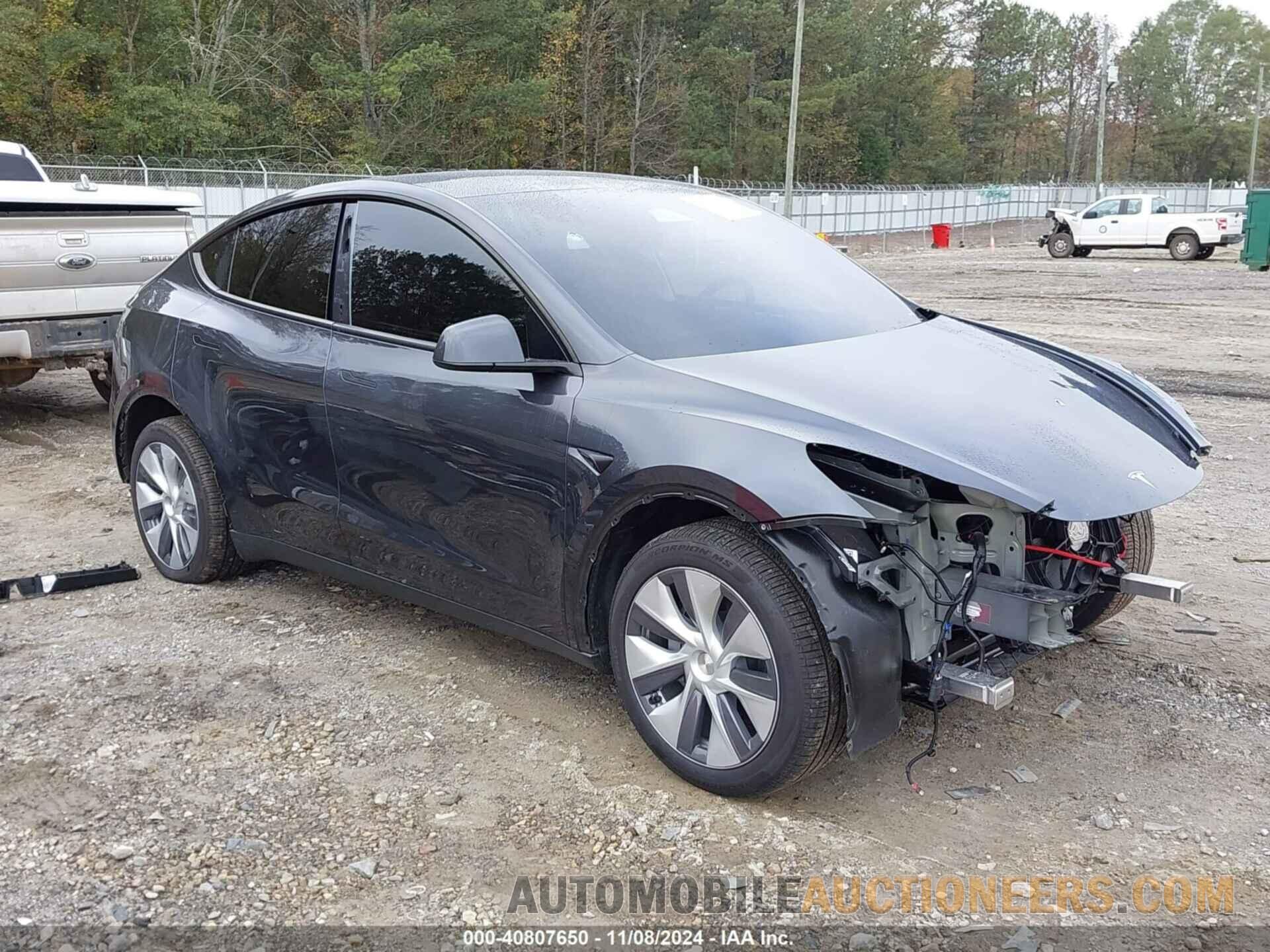 7SAYGDEE8RA275298 TESLA MODEL Y 2024