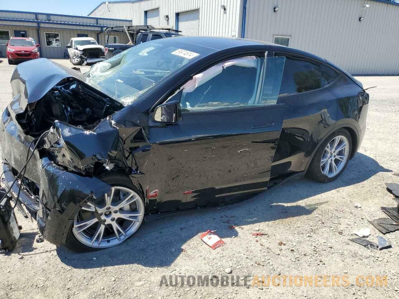 7SAYGDEE8RF067554 TESLA MODEL Y 2024