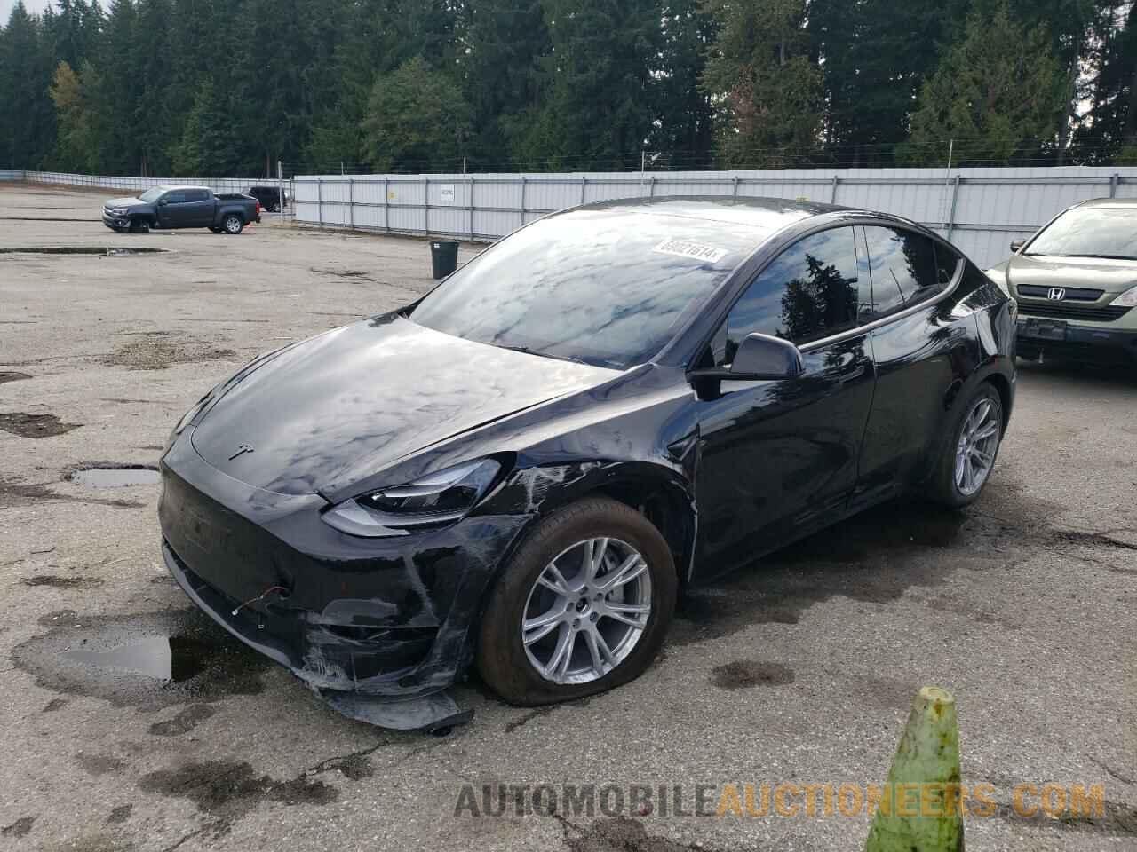 7SAYGDEE8RF983196 TESLA MODEL Y 2024