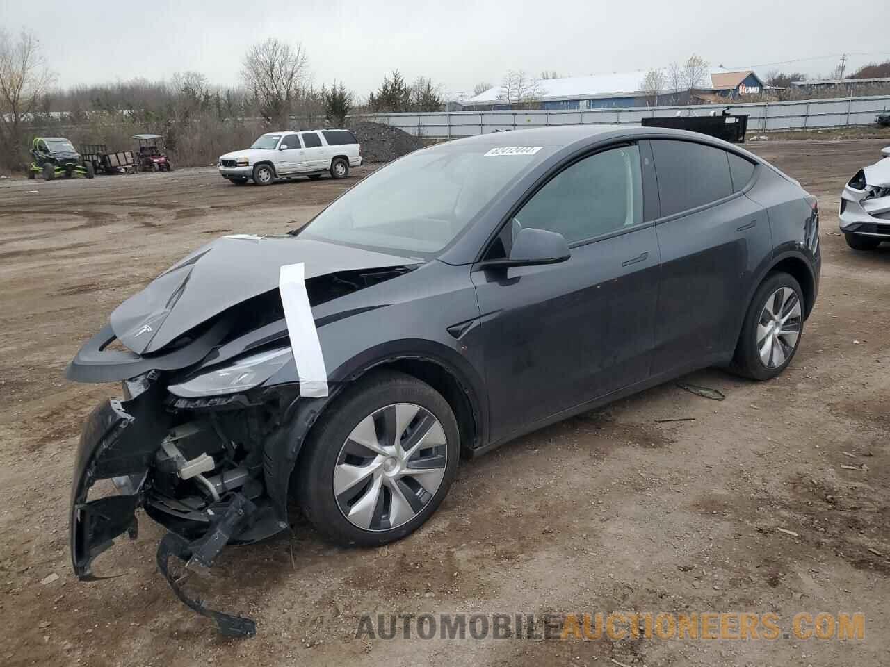 7SAYGDEE8RF988348 TESLA MODEL Y 2024