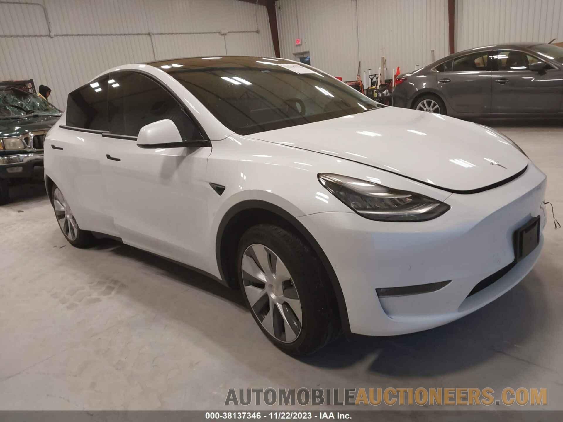 7SAYGDEE9NF308077 TESLA MODEL Y 2022