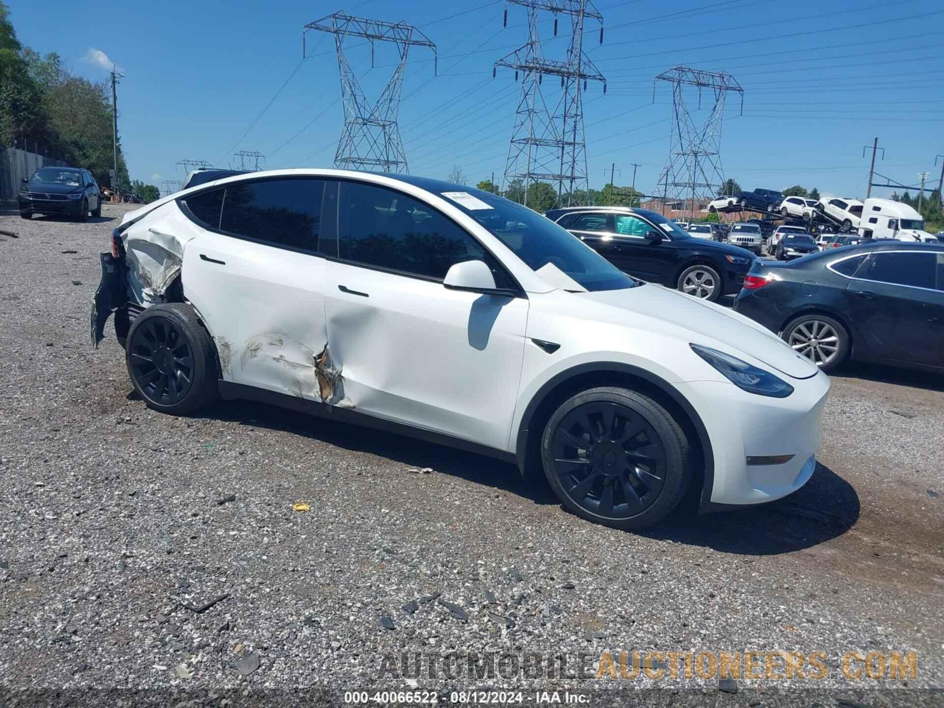 7SAYGDEE9NF427408 TESLA MODEL Y 2022