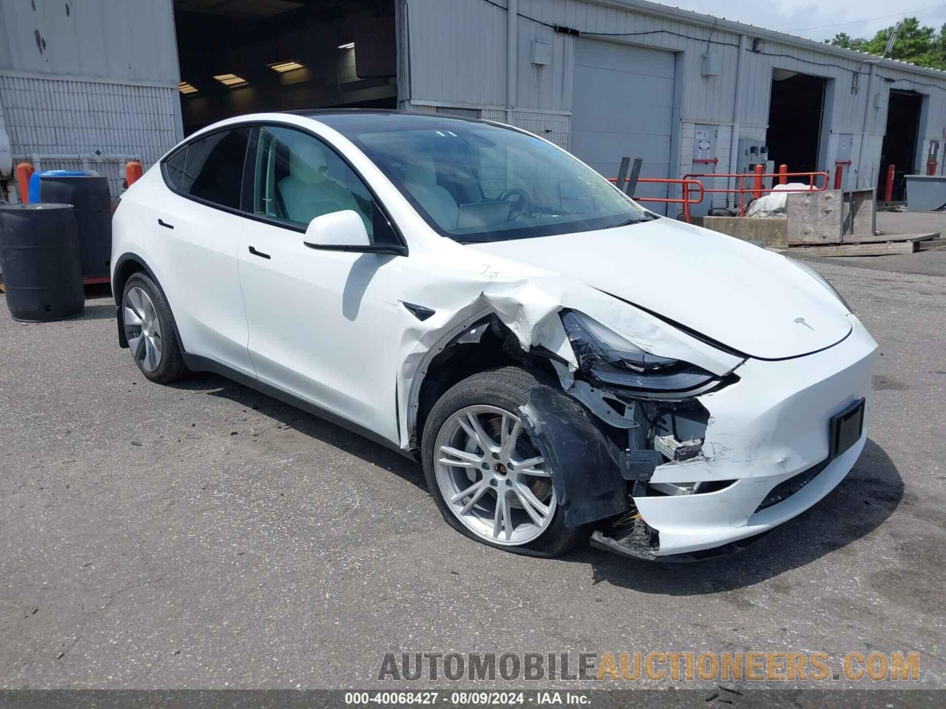 7SAYGDEE9NF520378 TESLA MODEL Y 2022